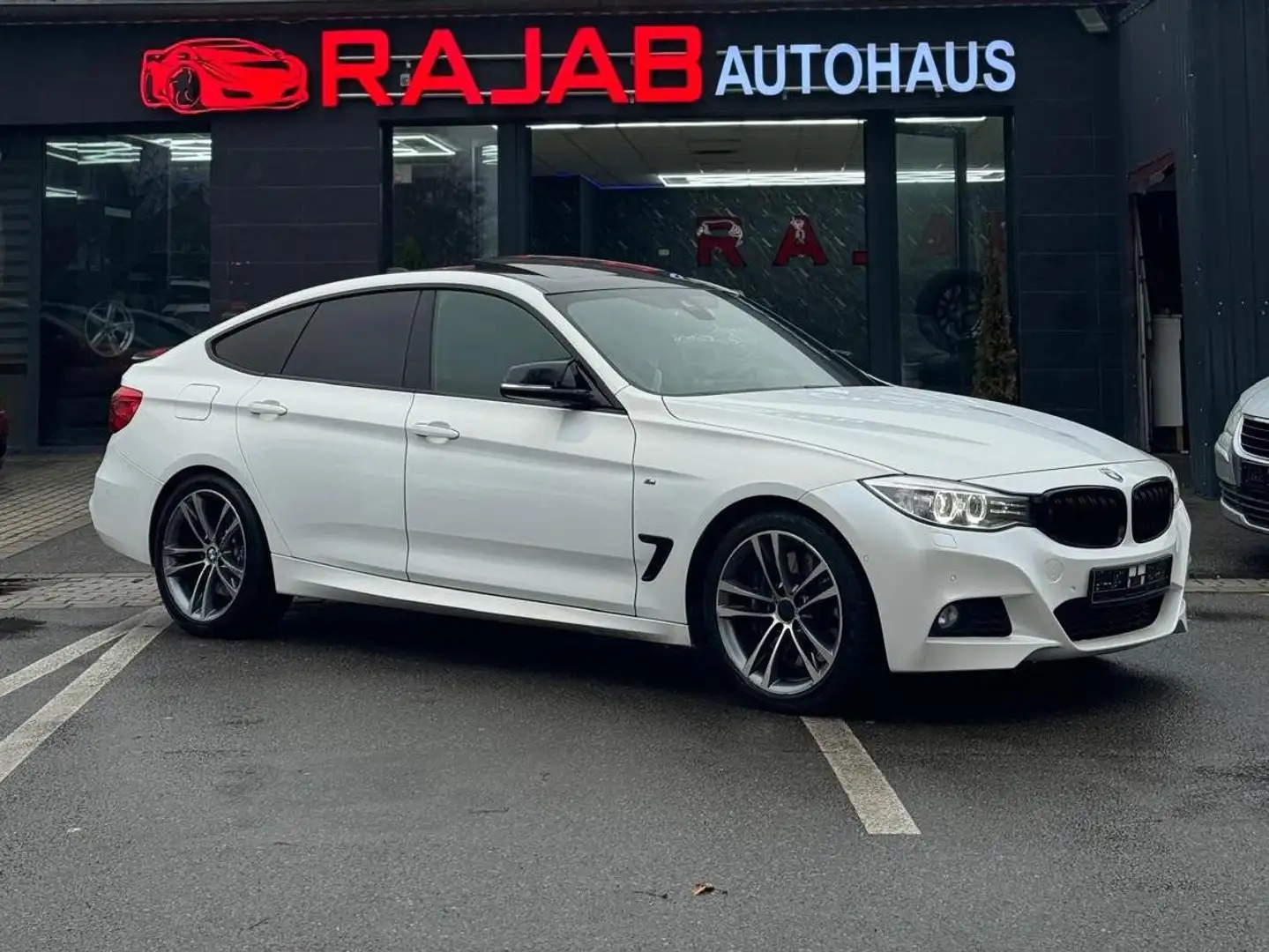 BMW 330 3er GT Diesel 330d xDrive GT Sport-Aut. Sport Line Blanc - 2