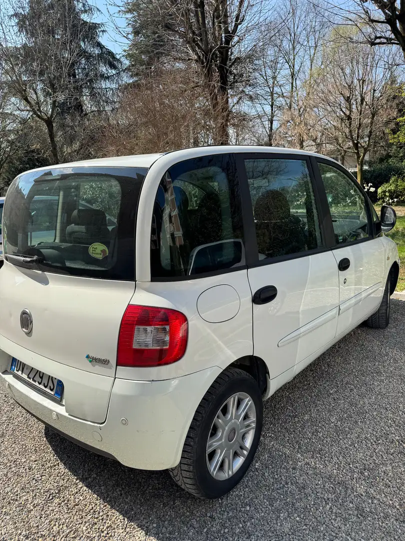 Fiat Multipla Multipla II 2004 1.6 16v natural power Active Weiß - 1