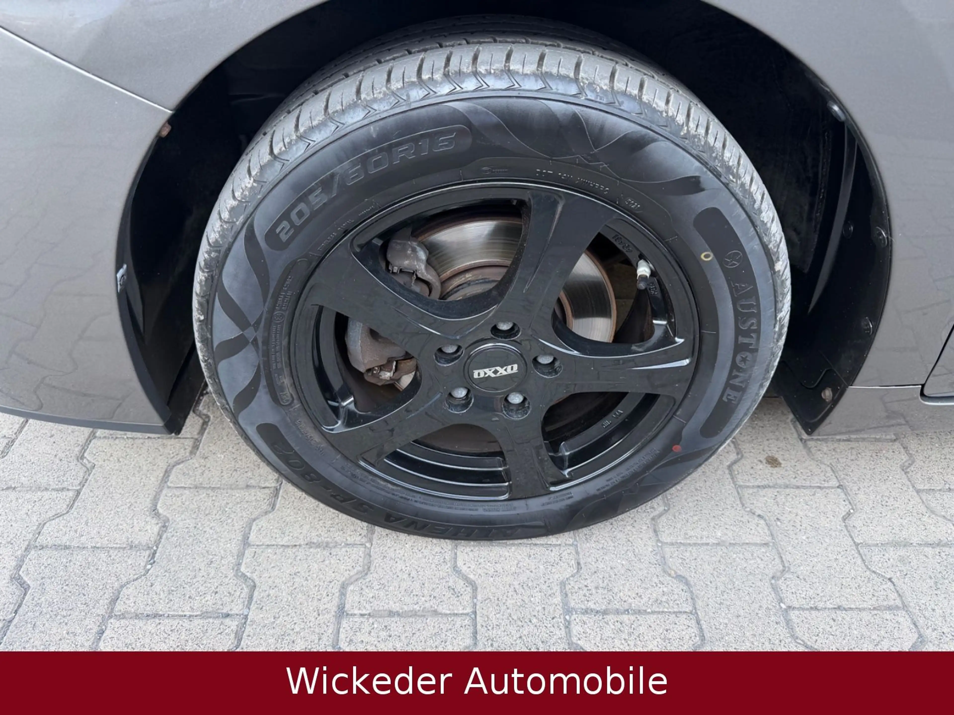 Toyota Verso Comfort/Navi/Tüv Neu/Top Pflege — photo 14