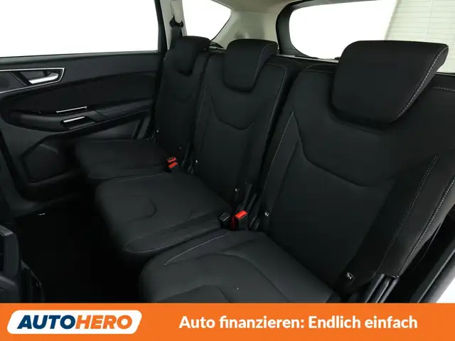 Ford S-Max view 14