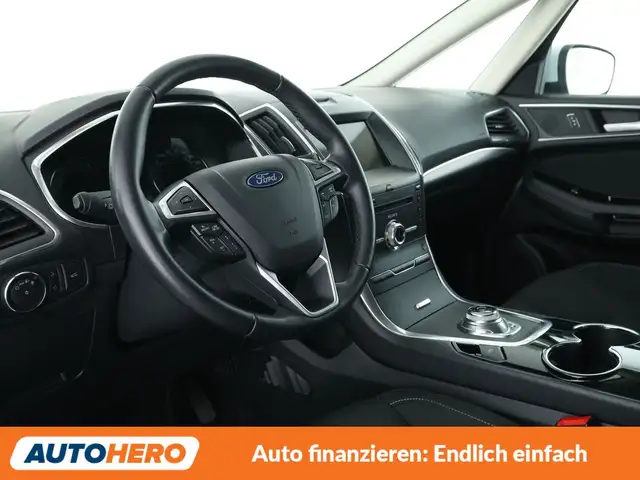 Ford S-Max view 11