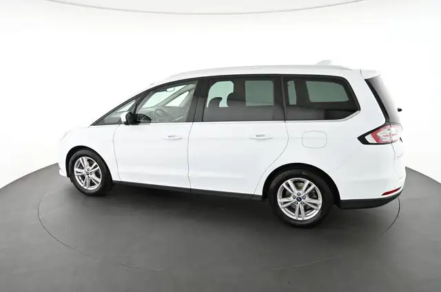 Ford Galaxy view 7