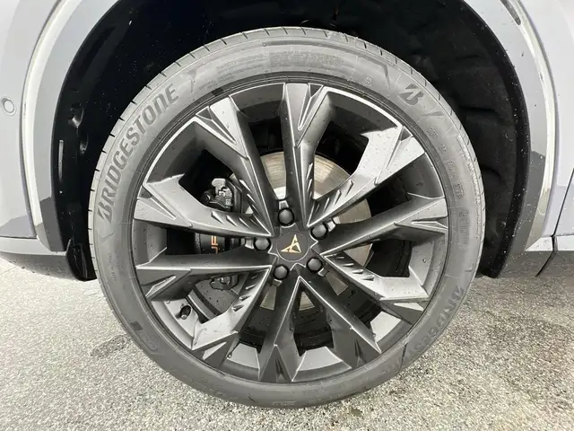 Cupra Formentor view 10