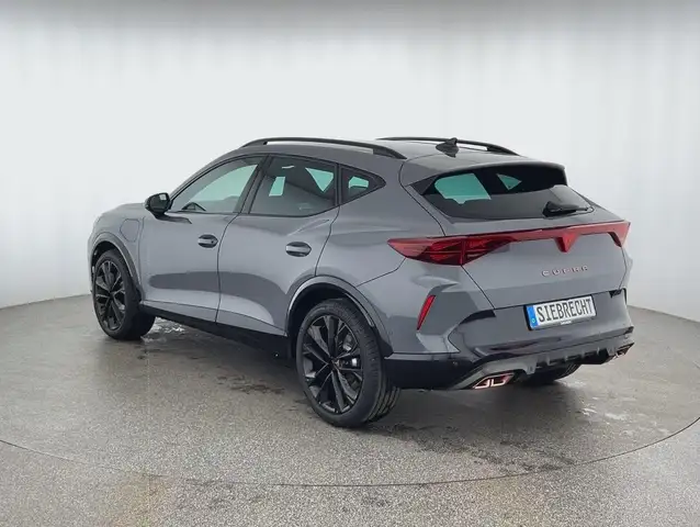 Cupra Formentor view 5