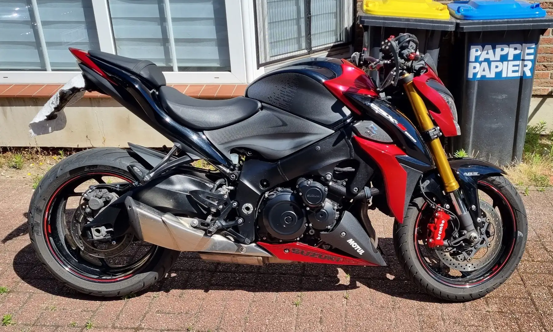 Suzuki GSX-S 1000 Rouge - 1