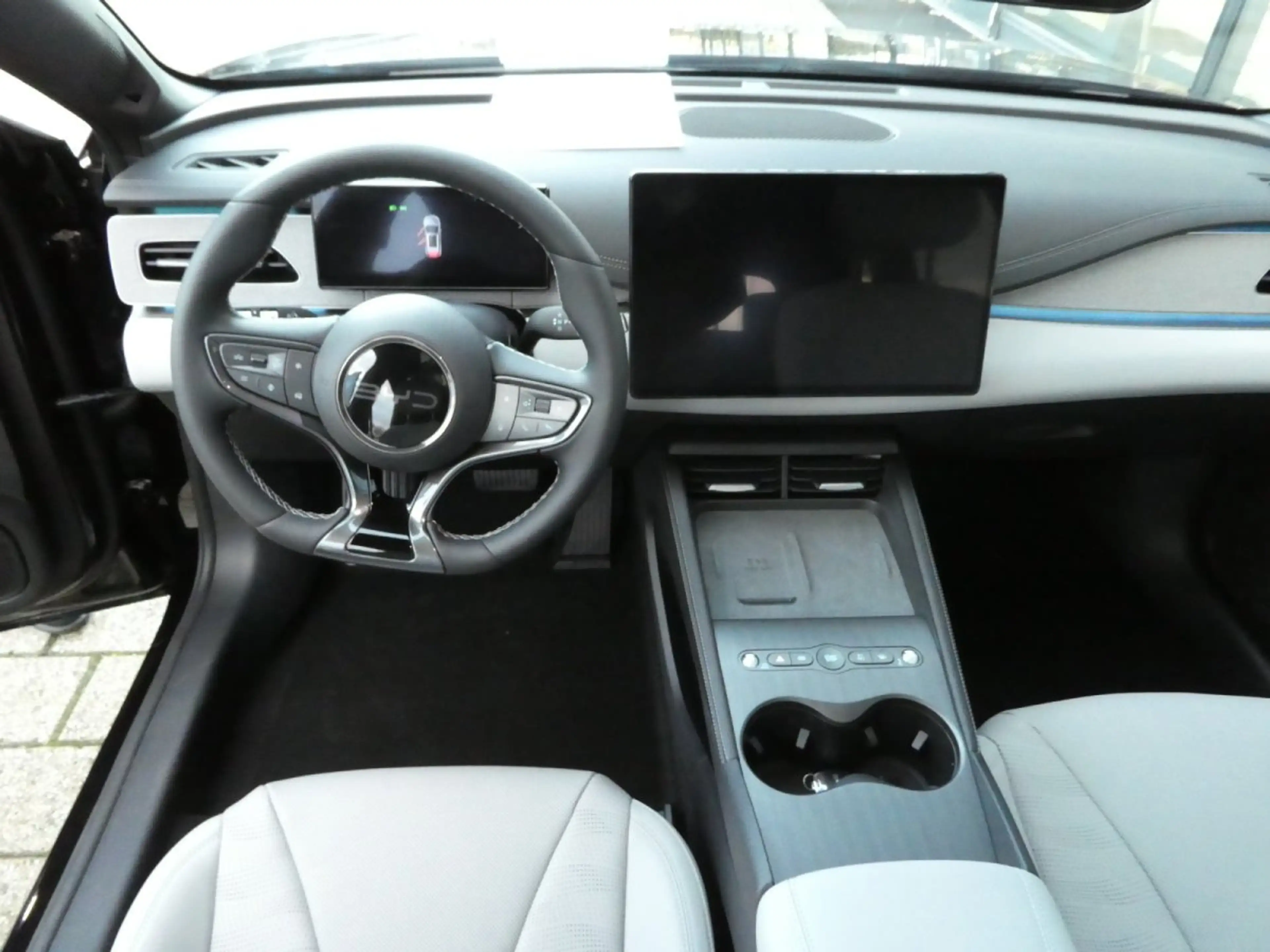 BYD Seal 6 DM-I Touring Comfort *Privacy*Pano*Leder*360Grad* — photo 14