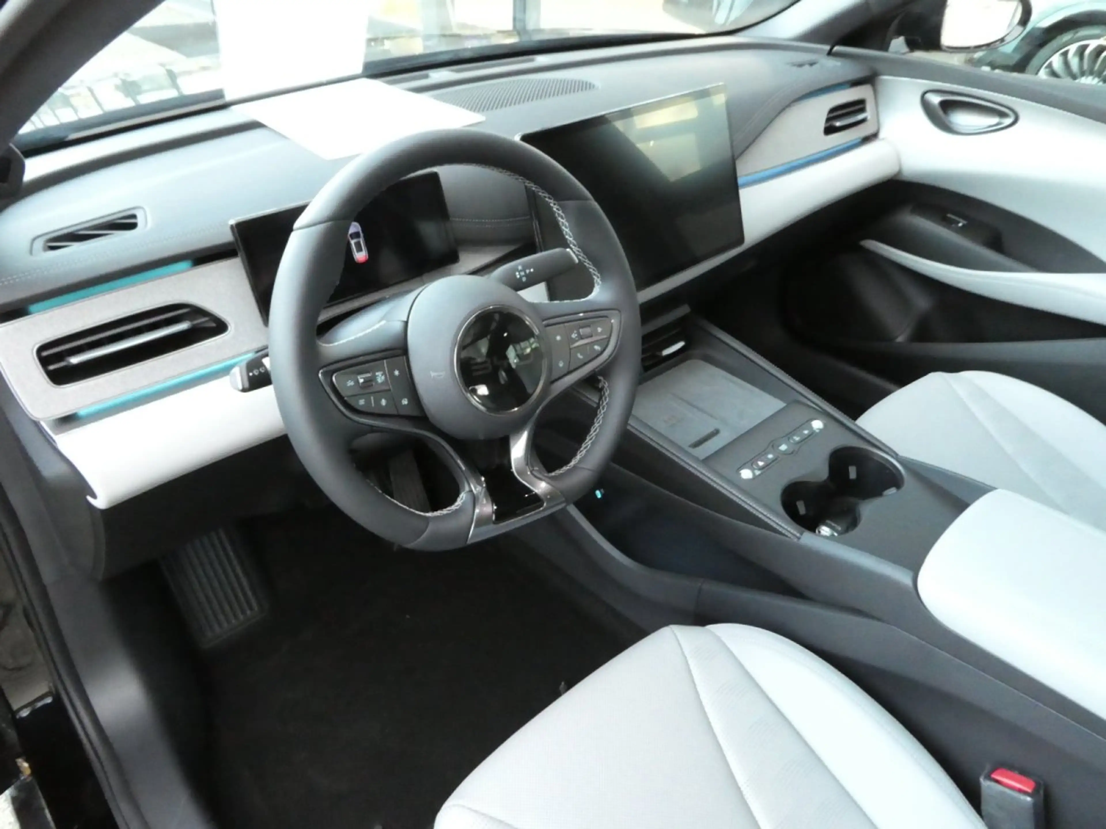 BYD Seal 6 DM-I Touring Comfort *Privacy*Pano*Leder*360Grad* — photo 15