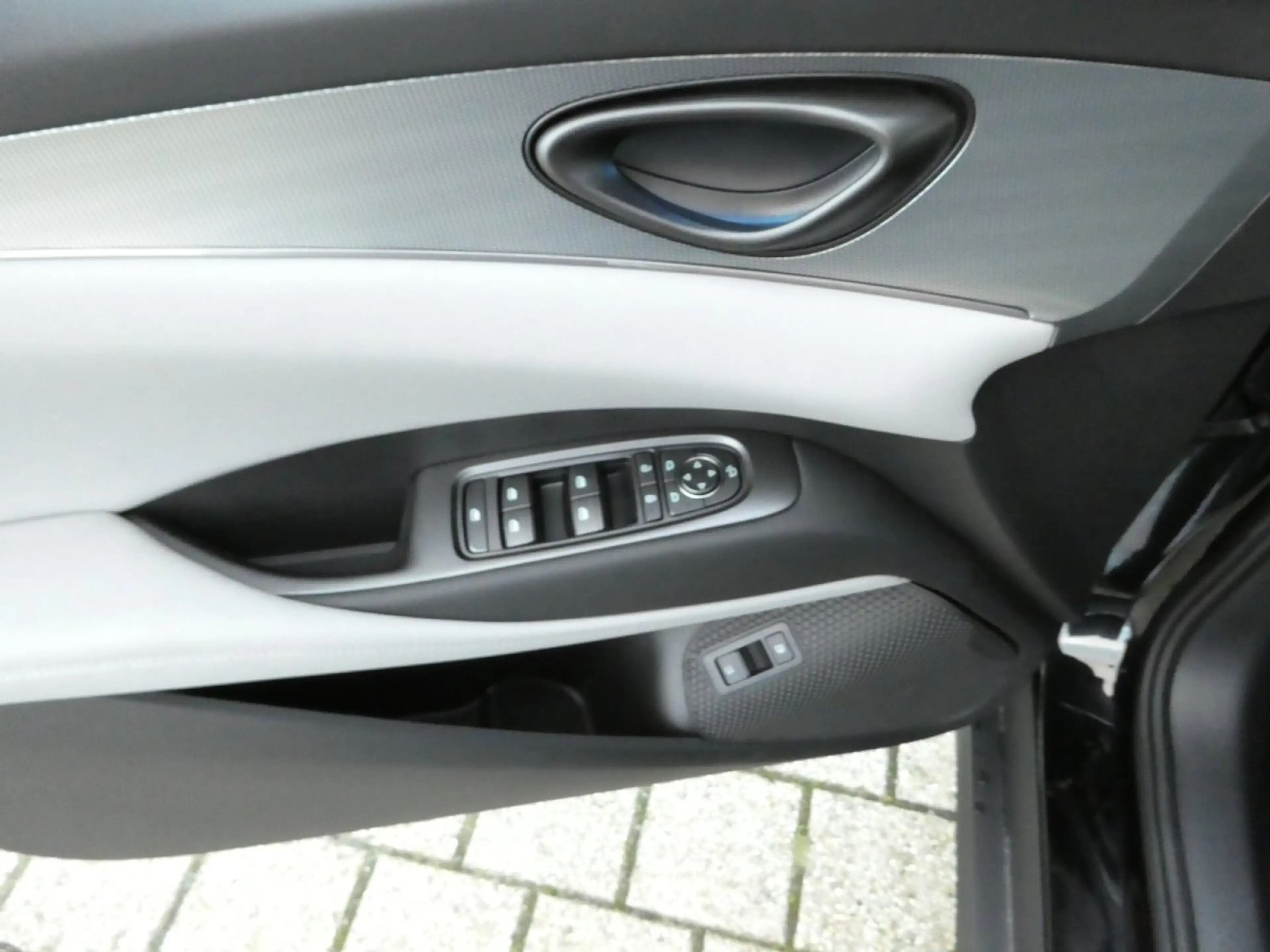 BYD Seal 6 DM-I Touring Comfort *Privacy*Pano*Leder*360Grad* — photo 8