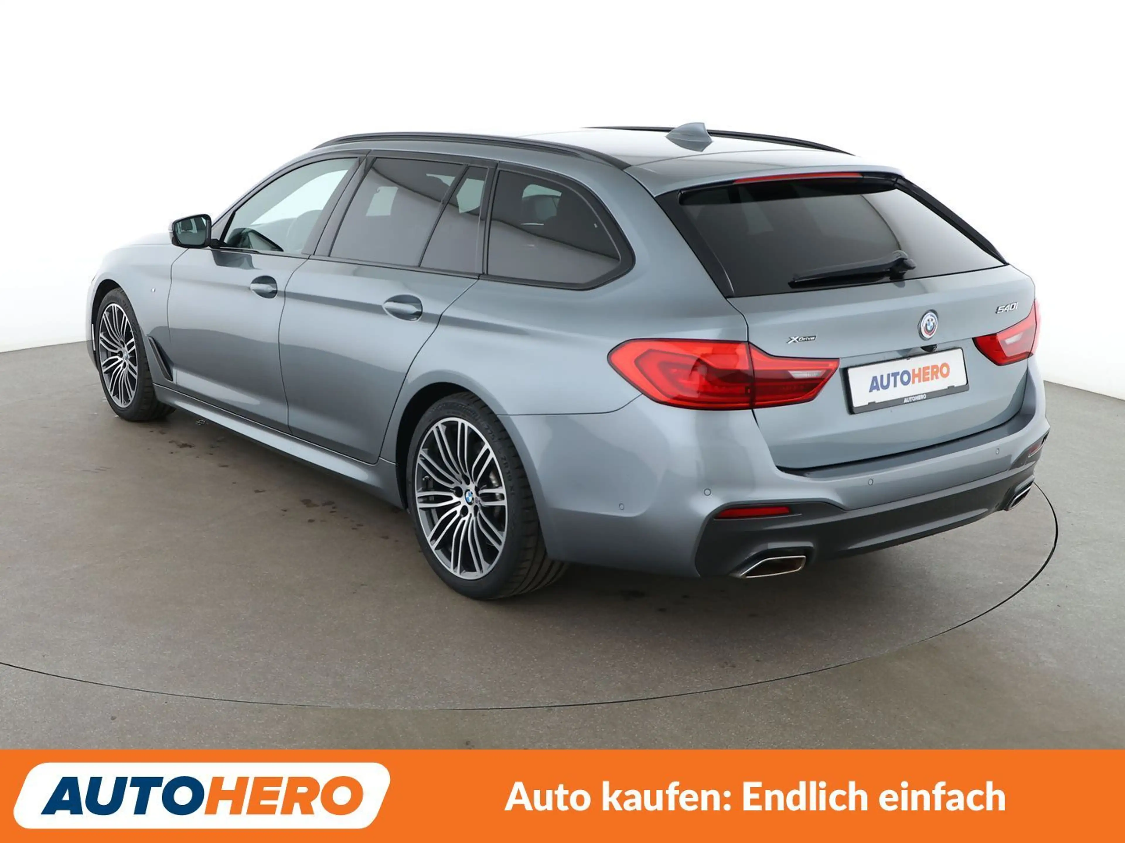 BMW 540 540i xDrive M Sport Aut.*NAVI*LED*HUD*ACC*CAM*PDC* — photo 4