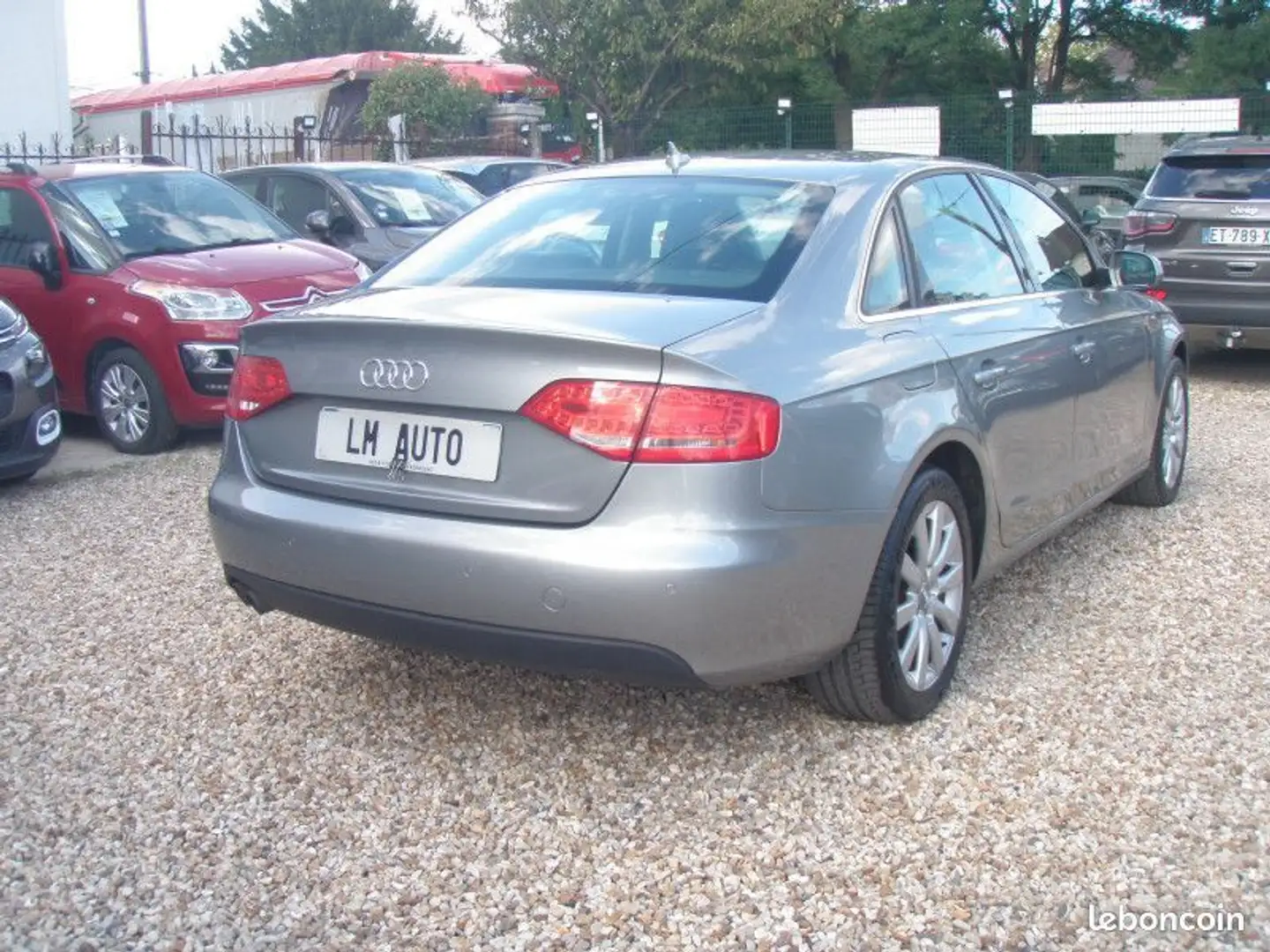 Audi A4 IV 2.0 TDI 143 AMBITION LUXE MULTITRONIC Gris - 2