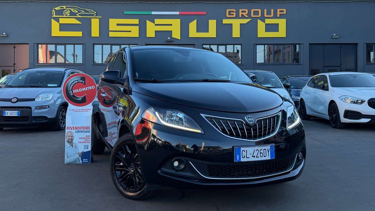 Lancia Ypsilon LANCIA 1.0 FIREFLY HYBRID 5P 69CV - NEOPATENTATI