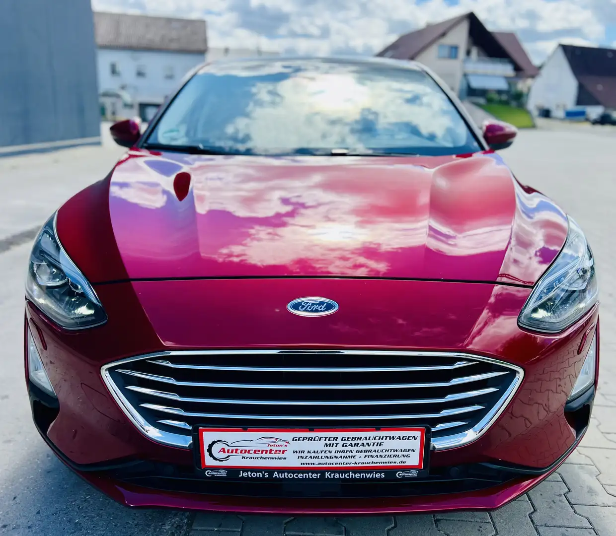 Ford Focus Titanium, TÜV 04/27, KD 04/25, 8fach, Panorama Rood - 2