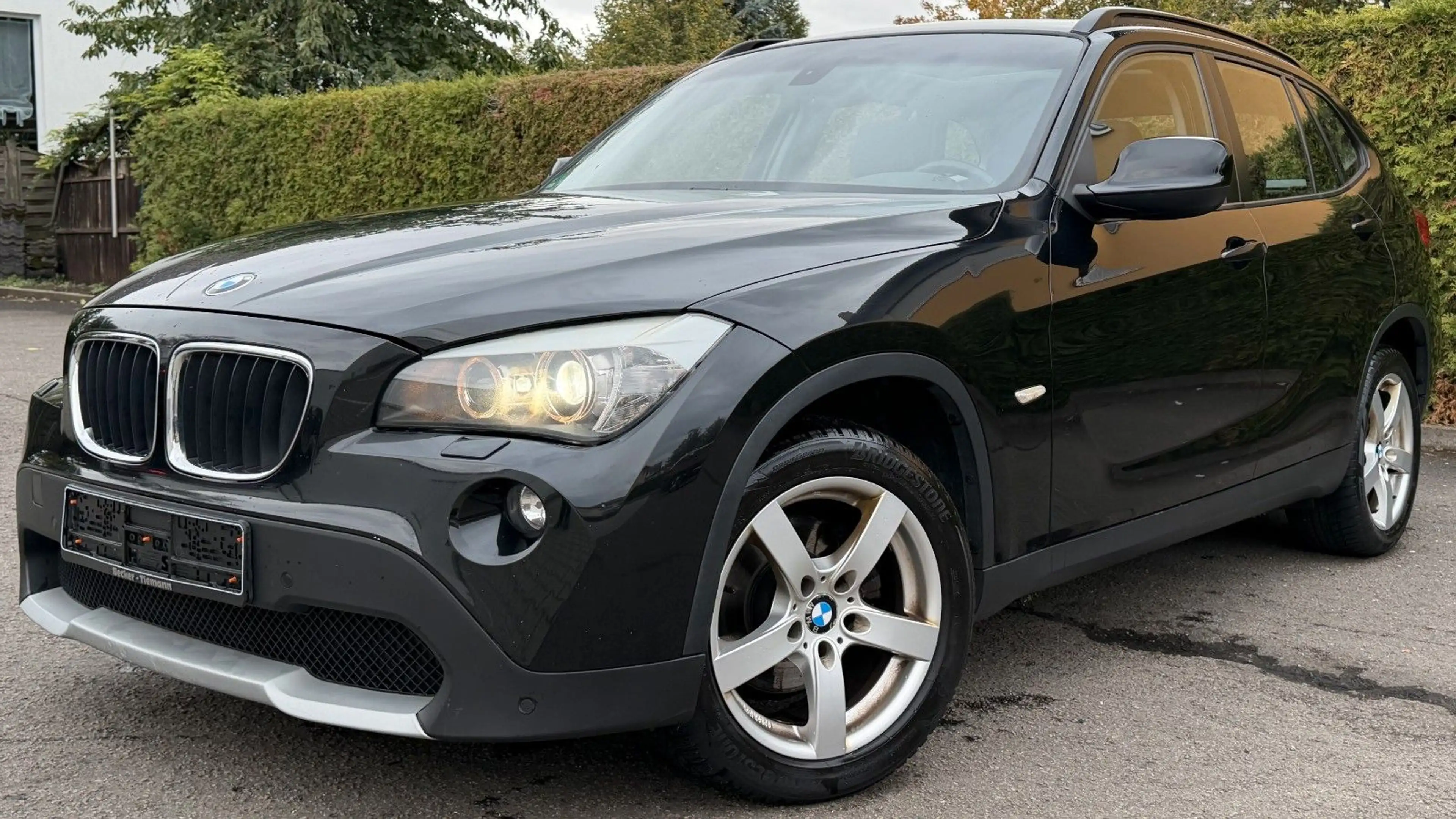 BMW X1 xDrive20d XENON PDC NAVI PANO SPORT 2 HAND