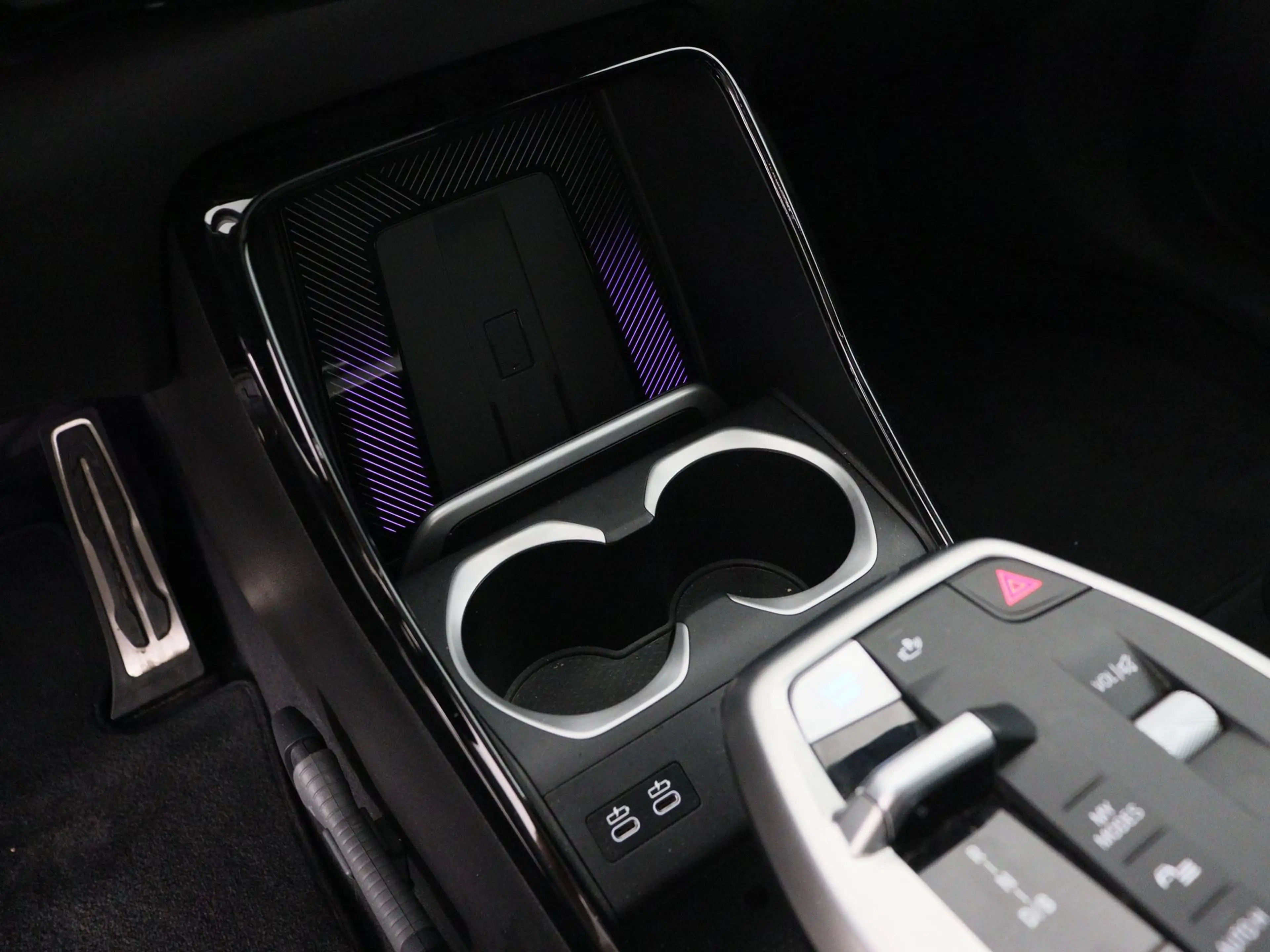 BMW iX1 eDrive20 67 kWh M Sport Edition Trekhaak — photo 12