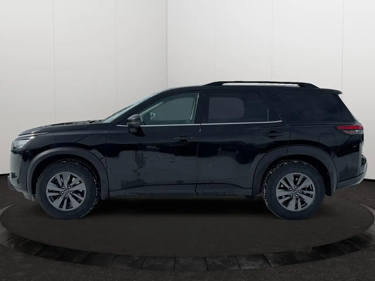 Nissan Pathfinder снимка Nissan Pathfinder