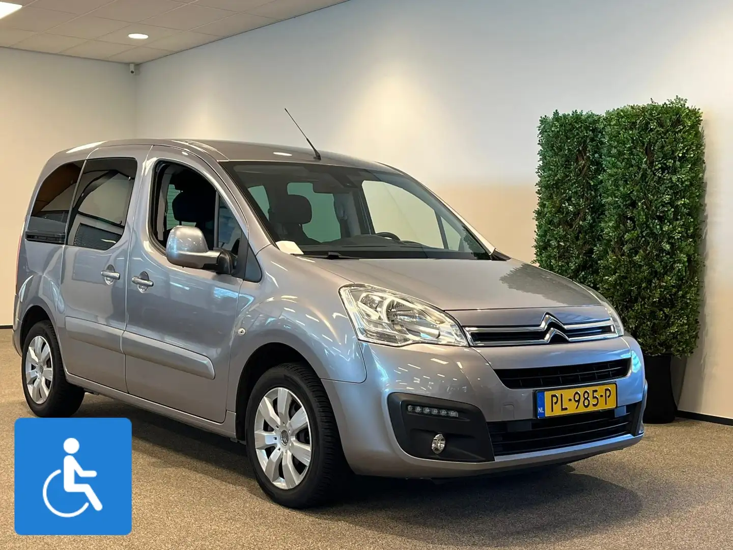 Citroen Berlingo Rolstoelauto 3+1 of 5+0 Rolstoel geschikt Gris - 1