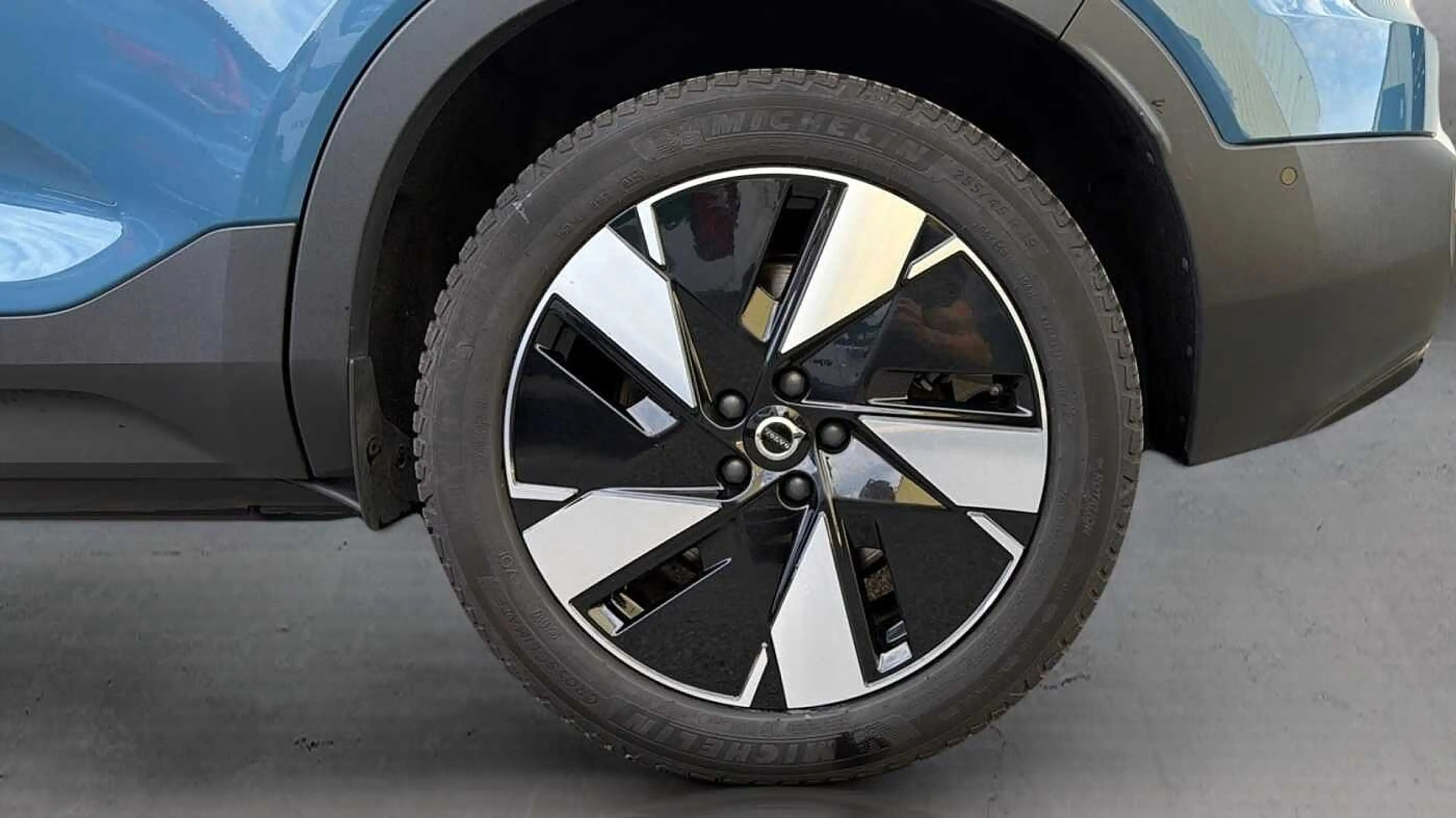 Volvo EX40 Ultra, Single Motor Extended Range, Elektrisch (BE — photo 10