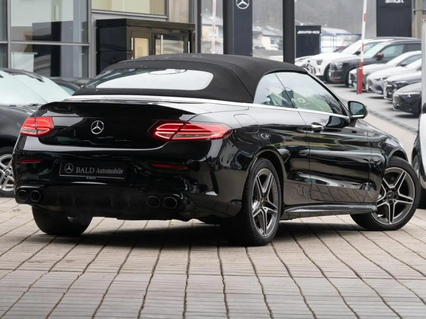 Mercedes-Benz C 43 AMG 4MATIC Cabriolet AMG-Sport+Burm+Distr Schwarz - 2