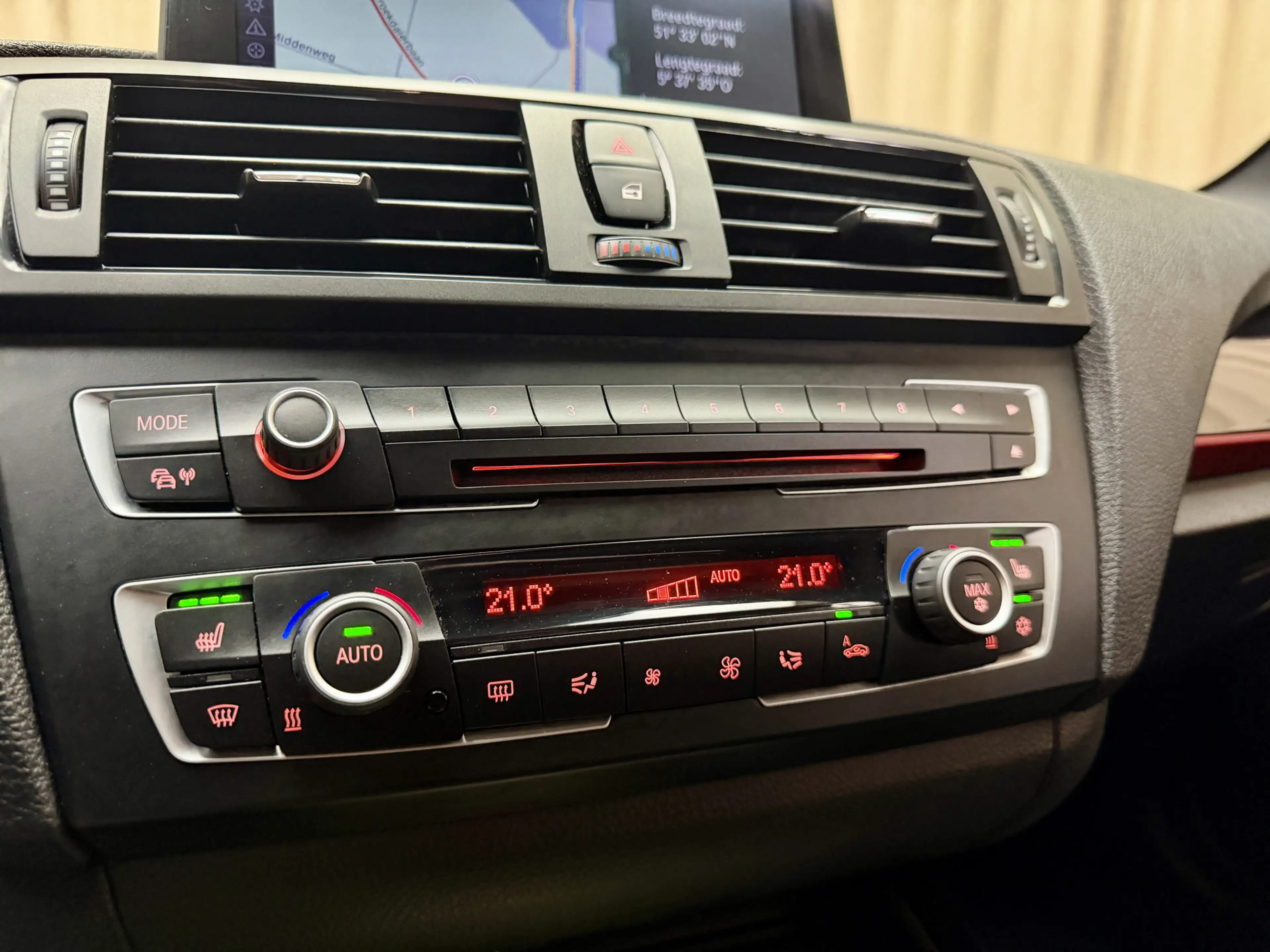 BMW 125 1-serie 125i *Sportline* Leder / Schuif/Kanteldak — photo 11