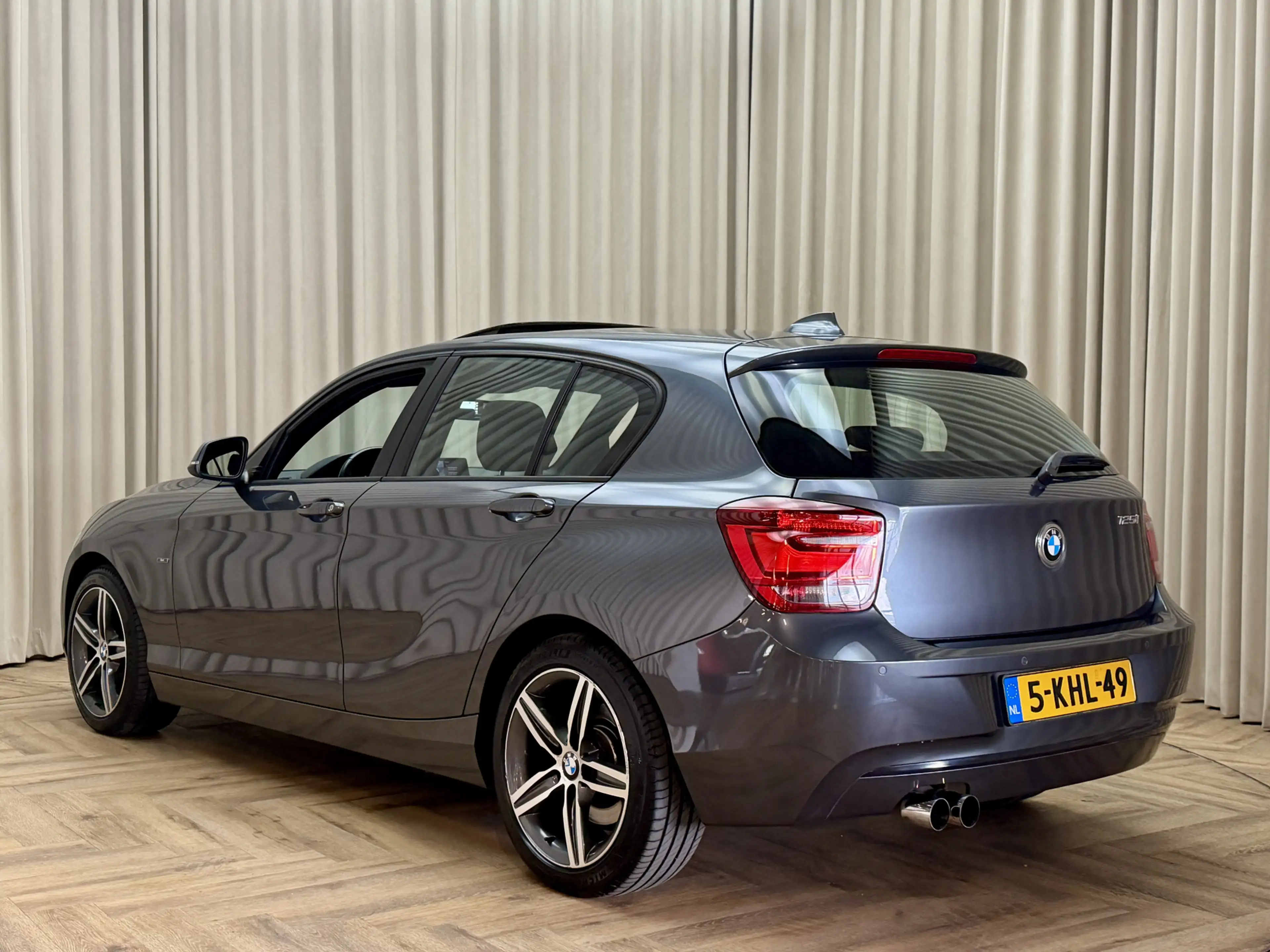 BMW 125 1-serie 125i *Sportline* Leder / Schuif/Kanteldak — photo 5