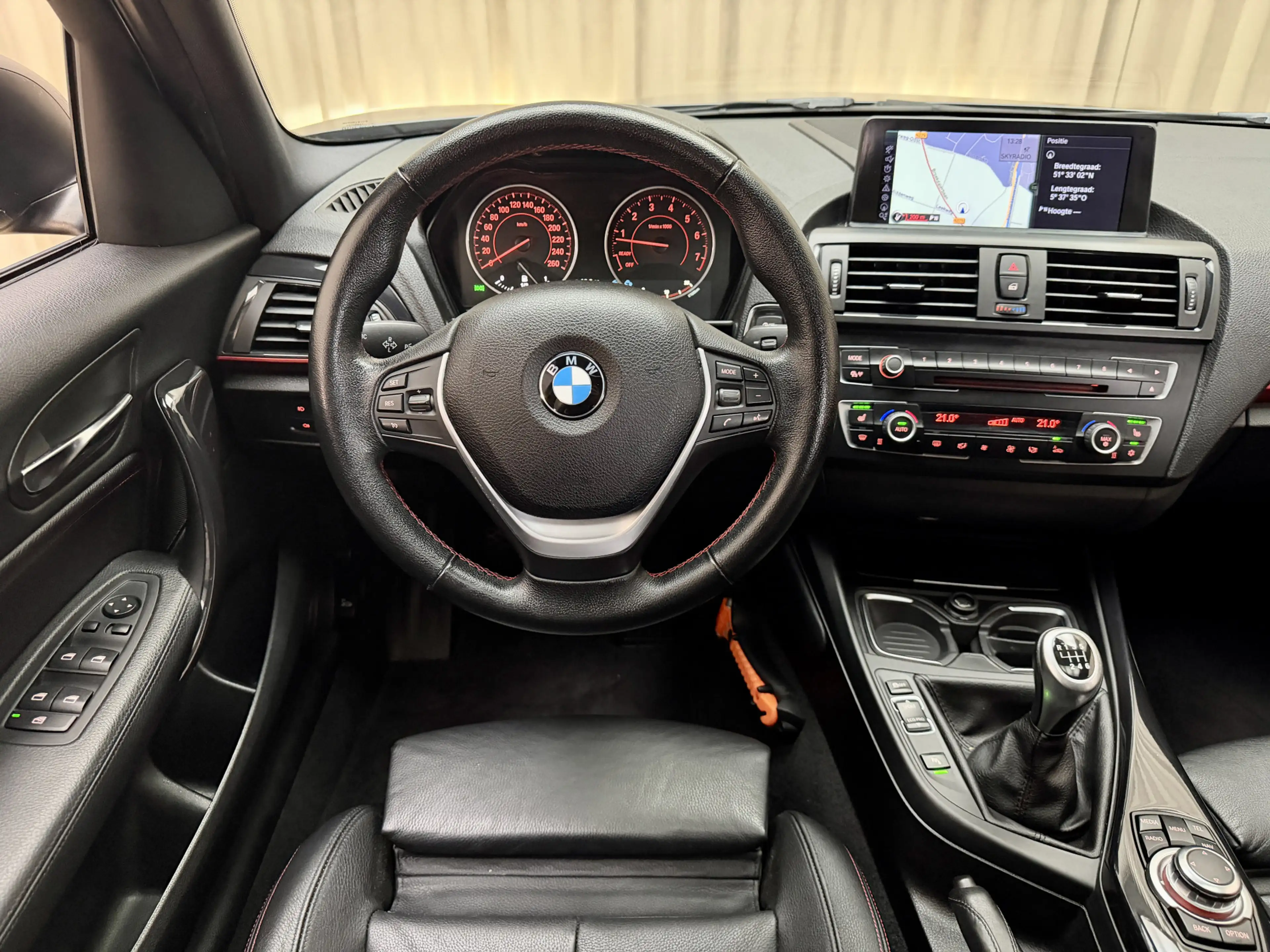 BMW 125 1-serie 125i *Sportline* Leder / Schuif/Kanteldak — photo 7