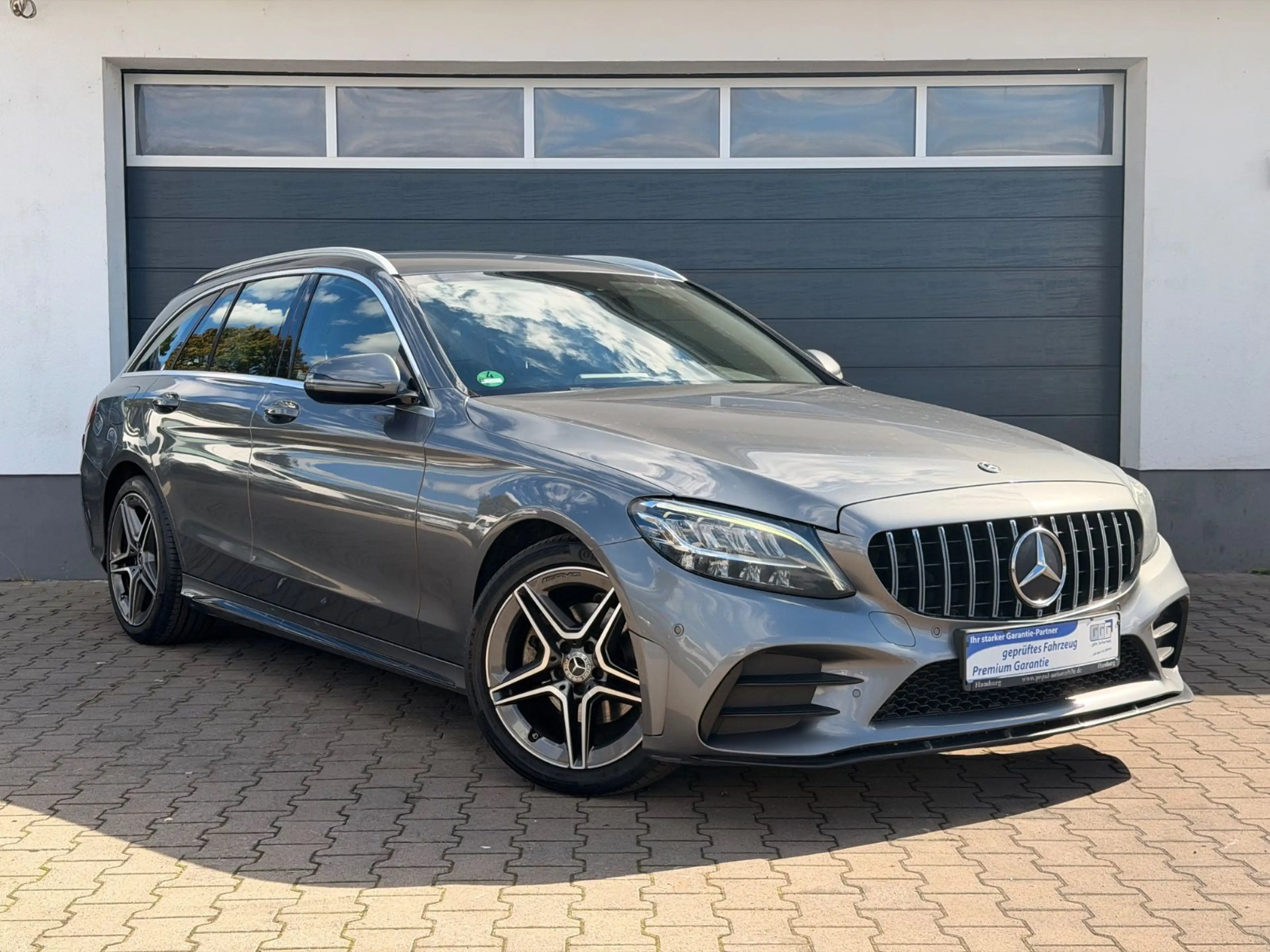 Mercedes-Benz C 200 d T AMG Line LED Kamera Keyless Go — photo 6