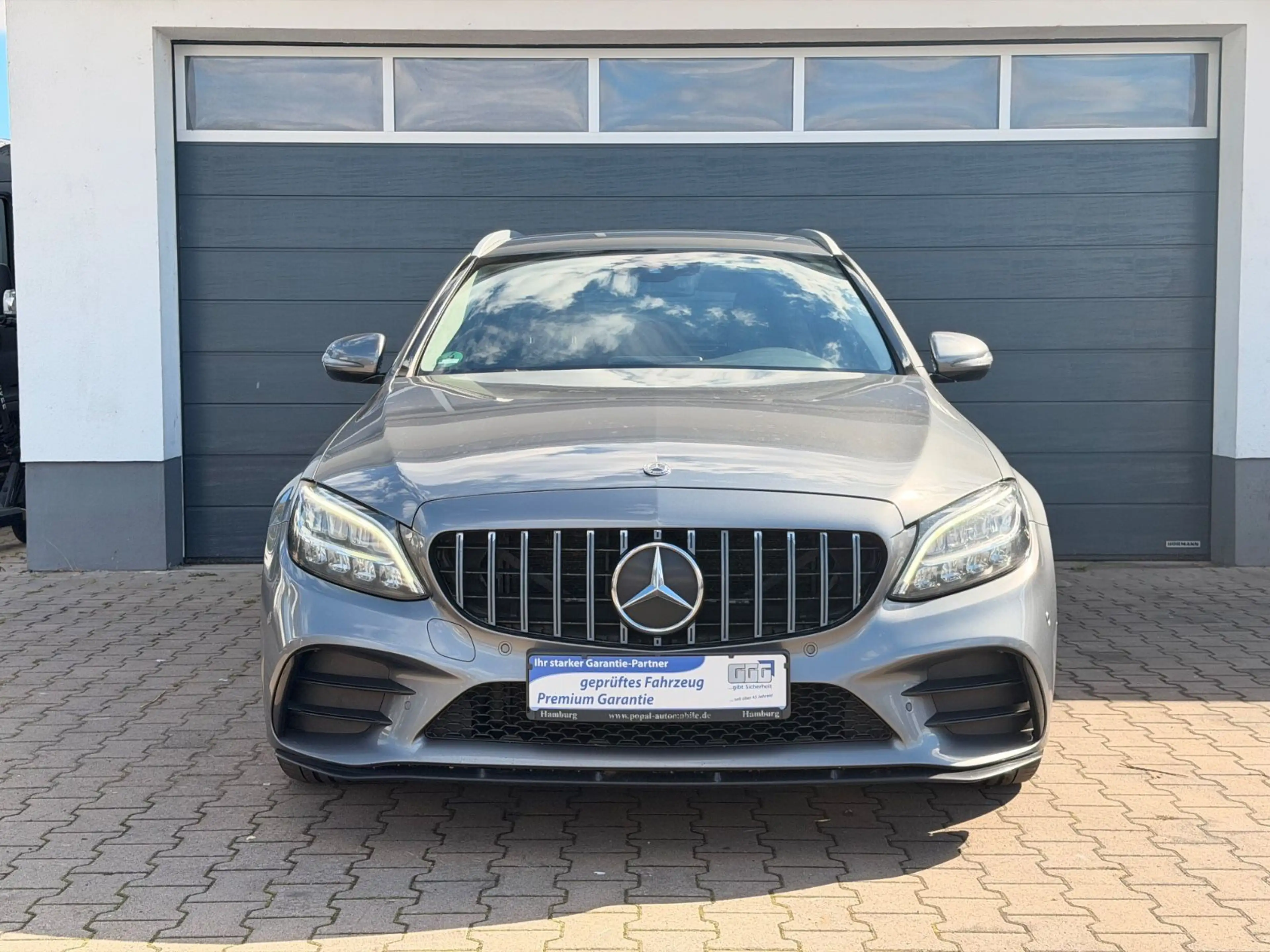 Mercedes-Benz C 200 d T AMG Line LED Kamera Keyless Go — photo 4