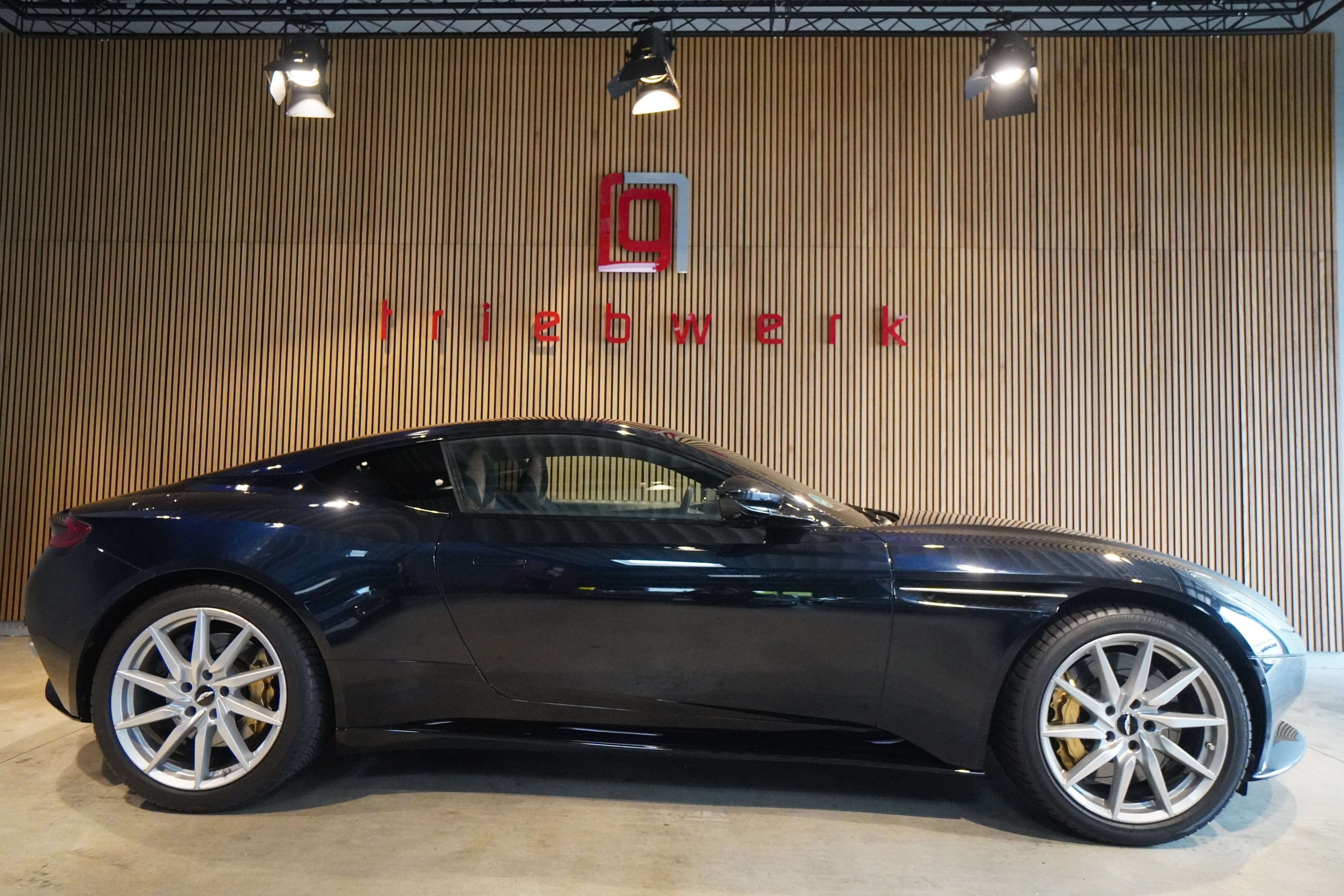 Second hand Aston Martin Db 11 4.0