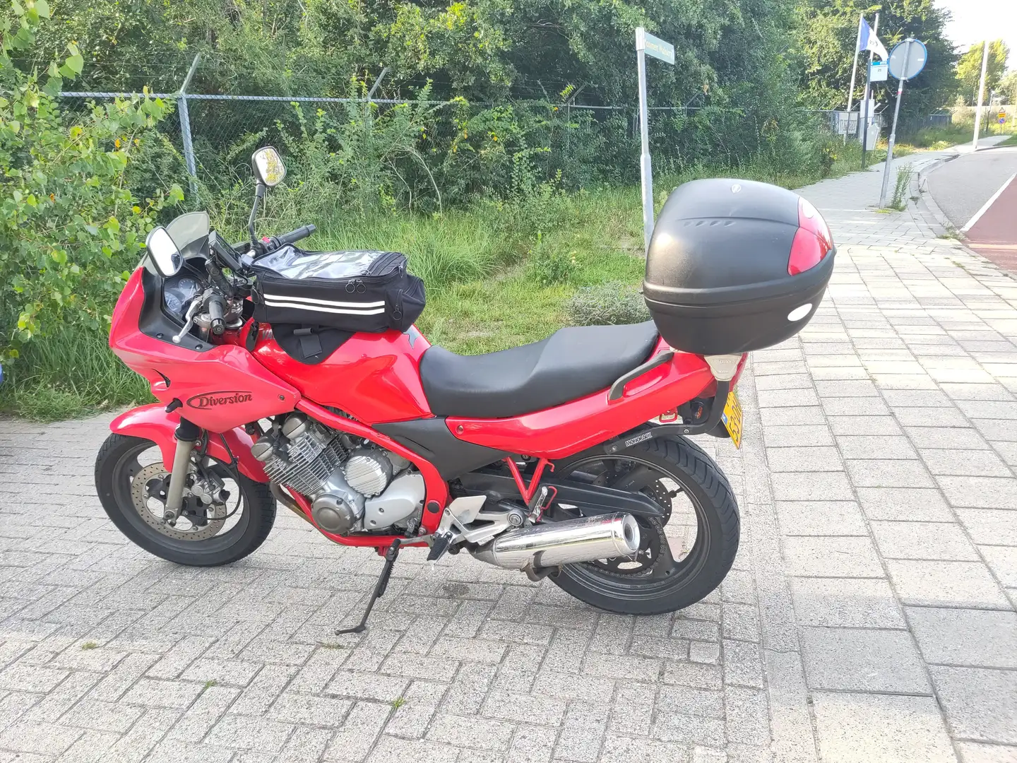 Yamaha XJ 600 S Rood - 2