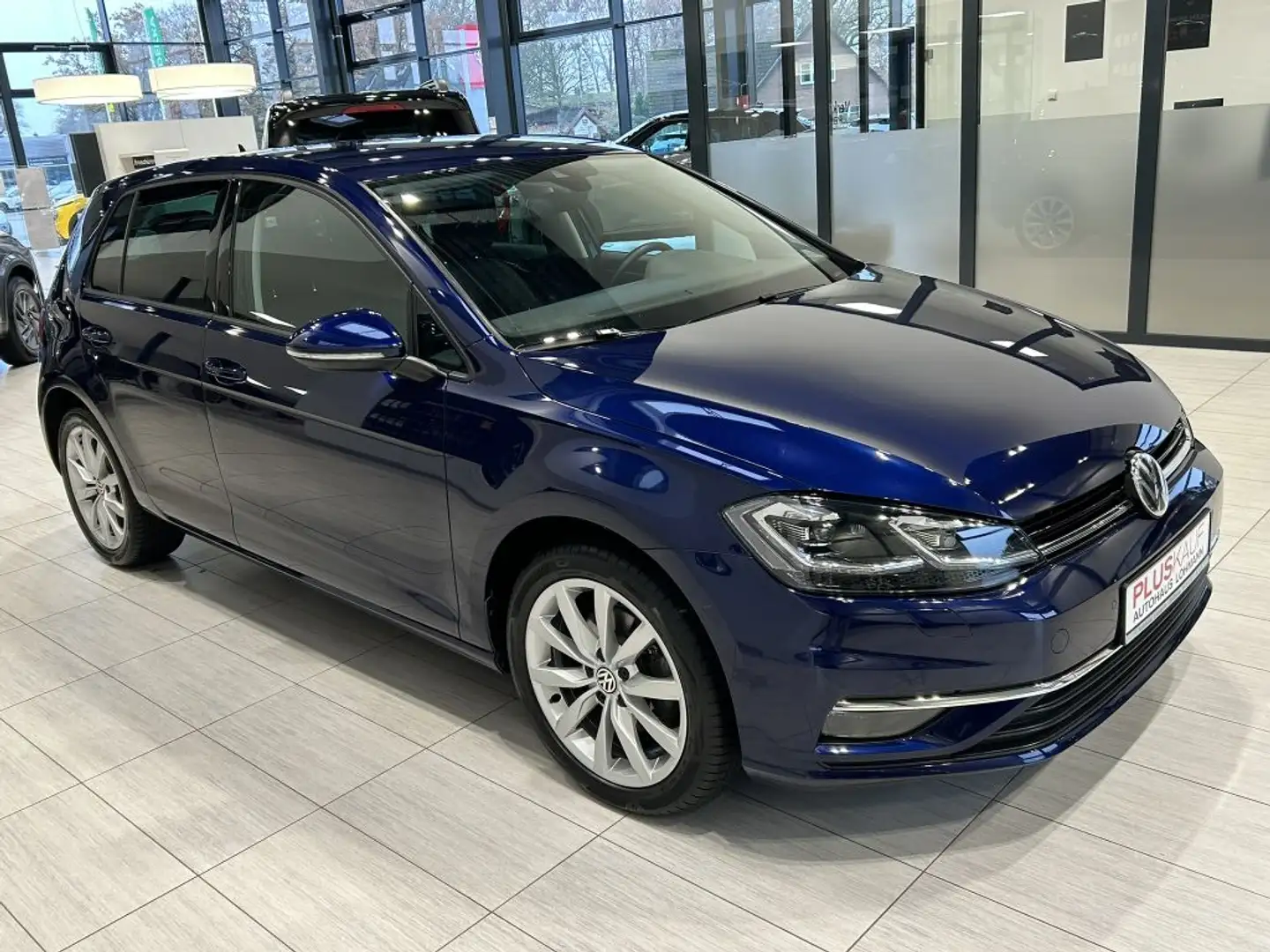 Volkswagen Golf 2.0 TDI SCR DSG Highline Rückfahrkamera - 2