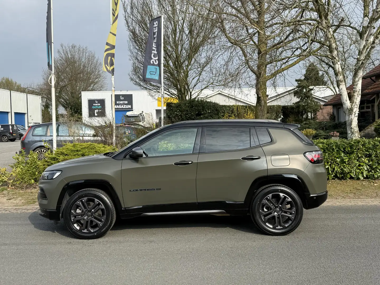 Jeep Compass 4xe 240 Plug-in Hybrid Electric 80th Anniversary - 2