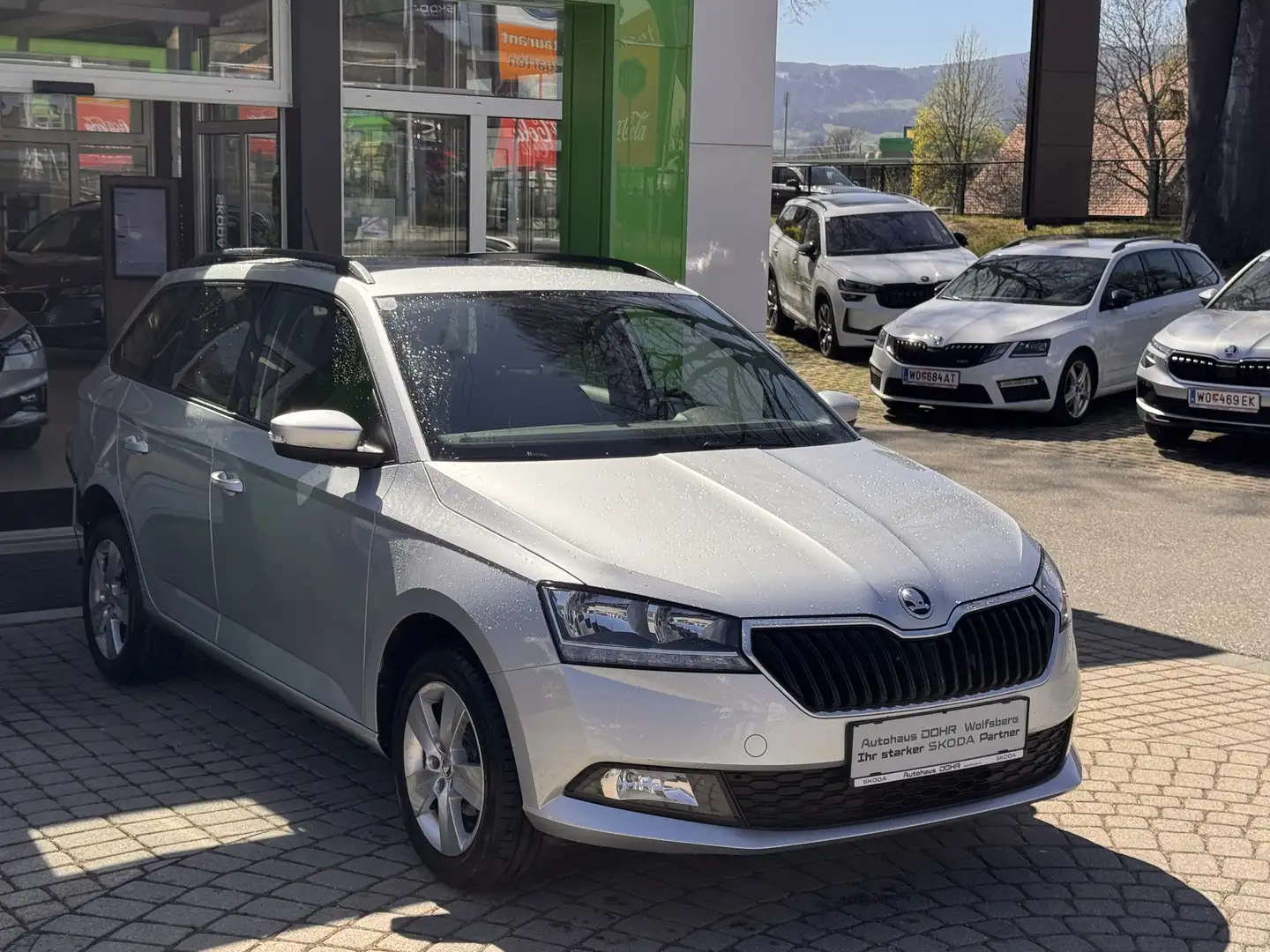 Skoda Fabia Active Combi TSI 95PS Grau - 2