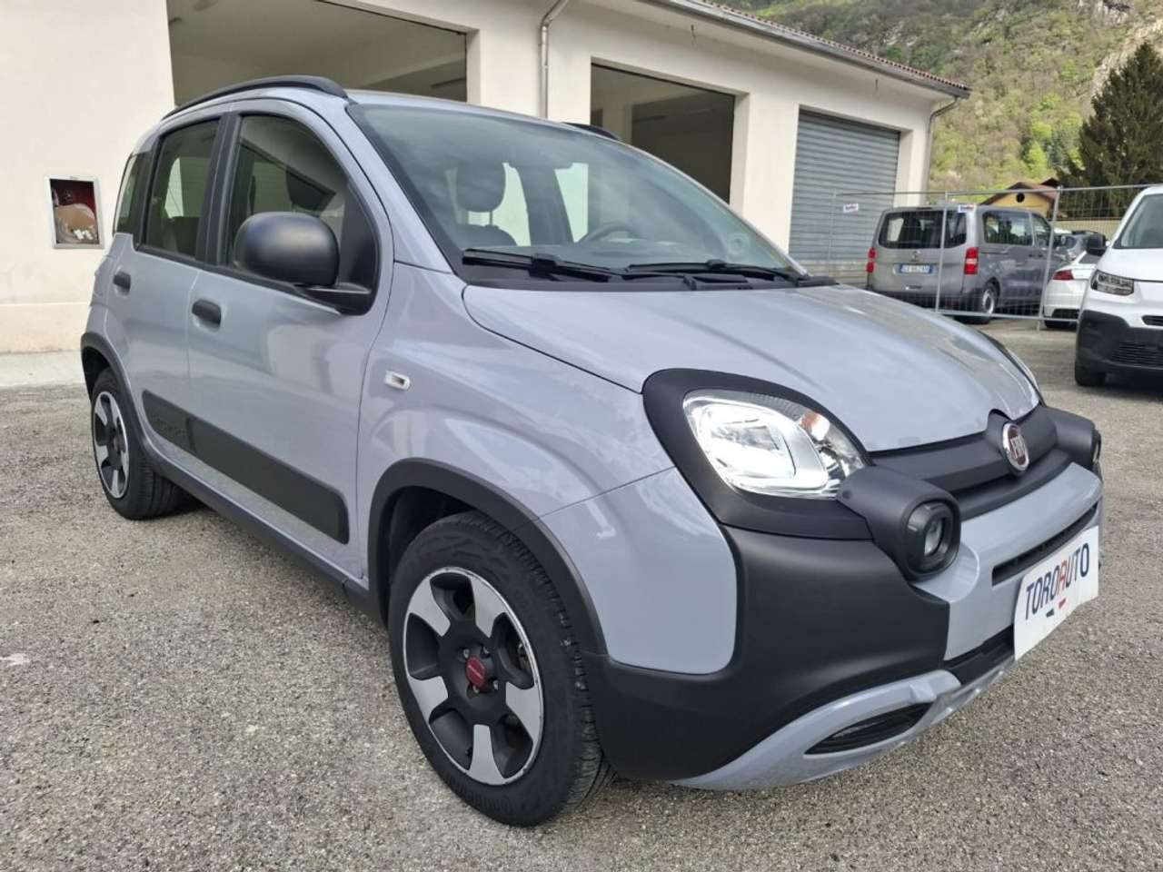 Fiat Panda 1.0 FireFly S&S Hybrid City Cross UNICO PROPRIETAR