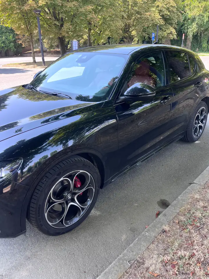Alfa Romeo Stelvio 2023