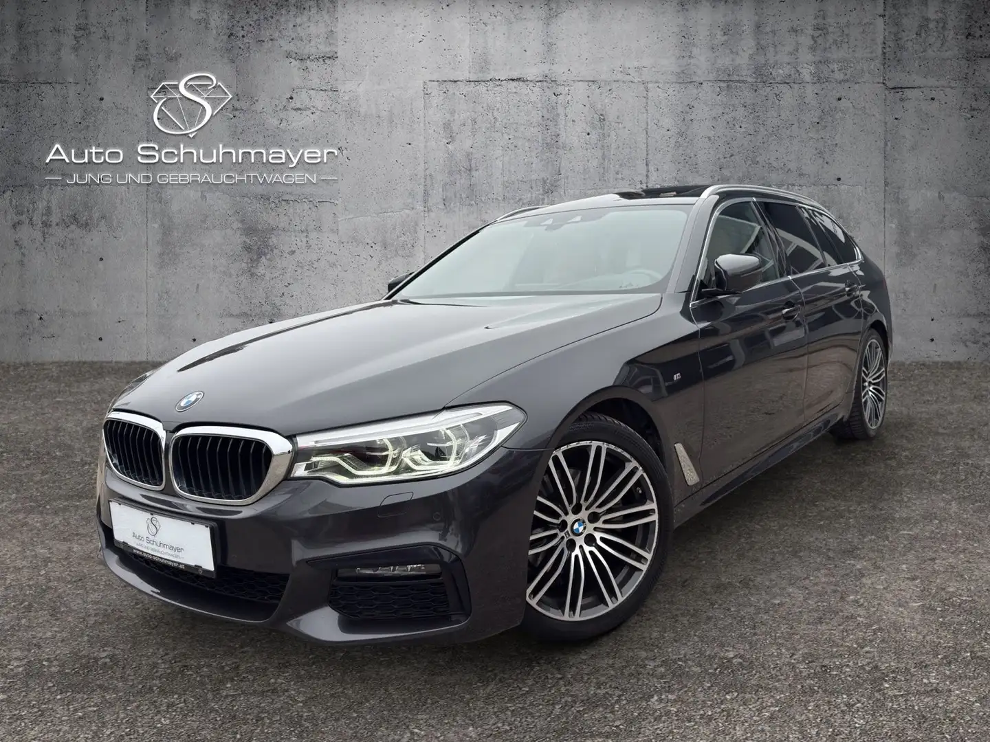 BMW 520 d xDrive Touring M-Sport Aut. //RFK,Pano,Sitzlüft Grau - 1