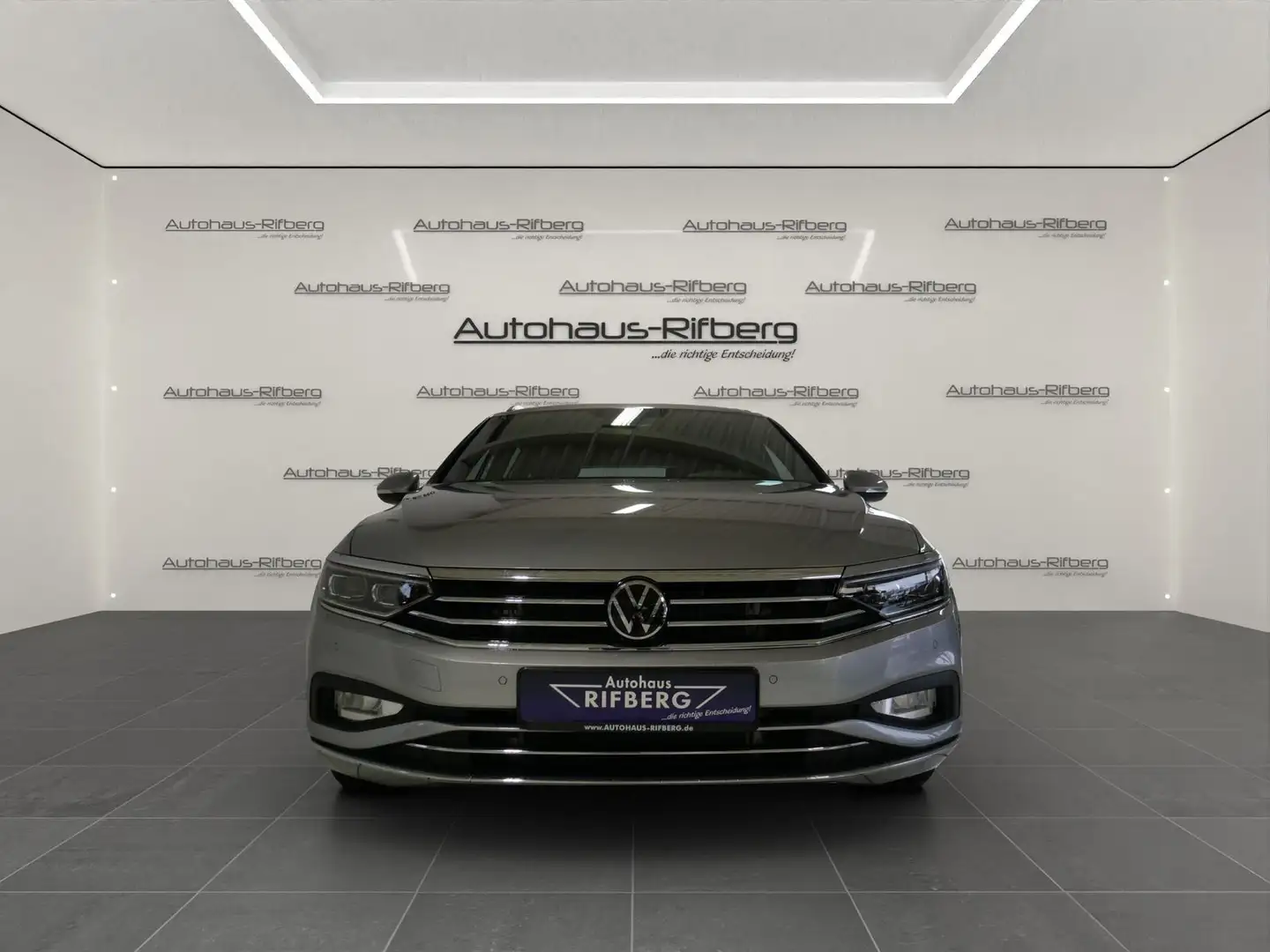 Volkswagen Passat Variant 2.0 TDI Elegance/AHK/ACC/MATRIX Argent - 2