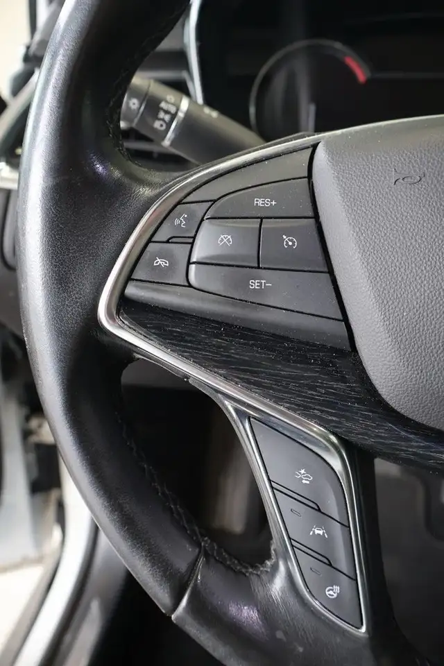 Cadillac XT5 снимка Cadillac XT5