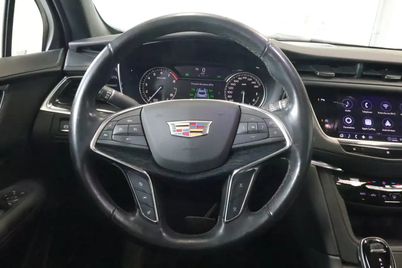 Cadillac XT5 снимка Cadillac XT5