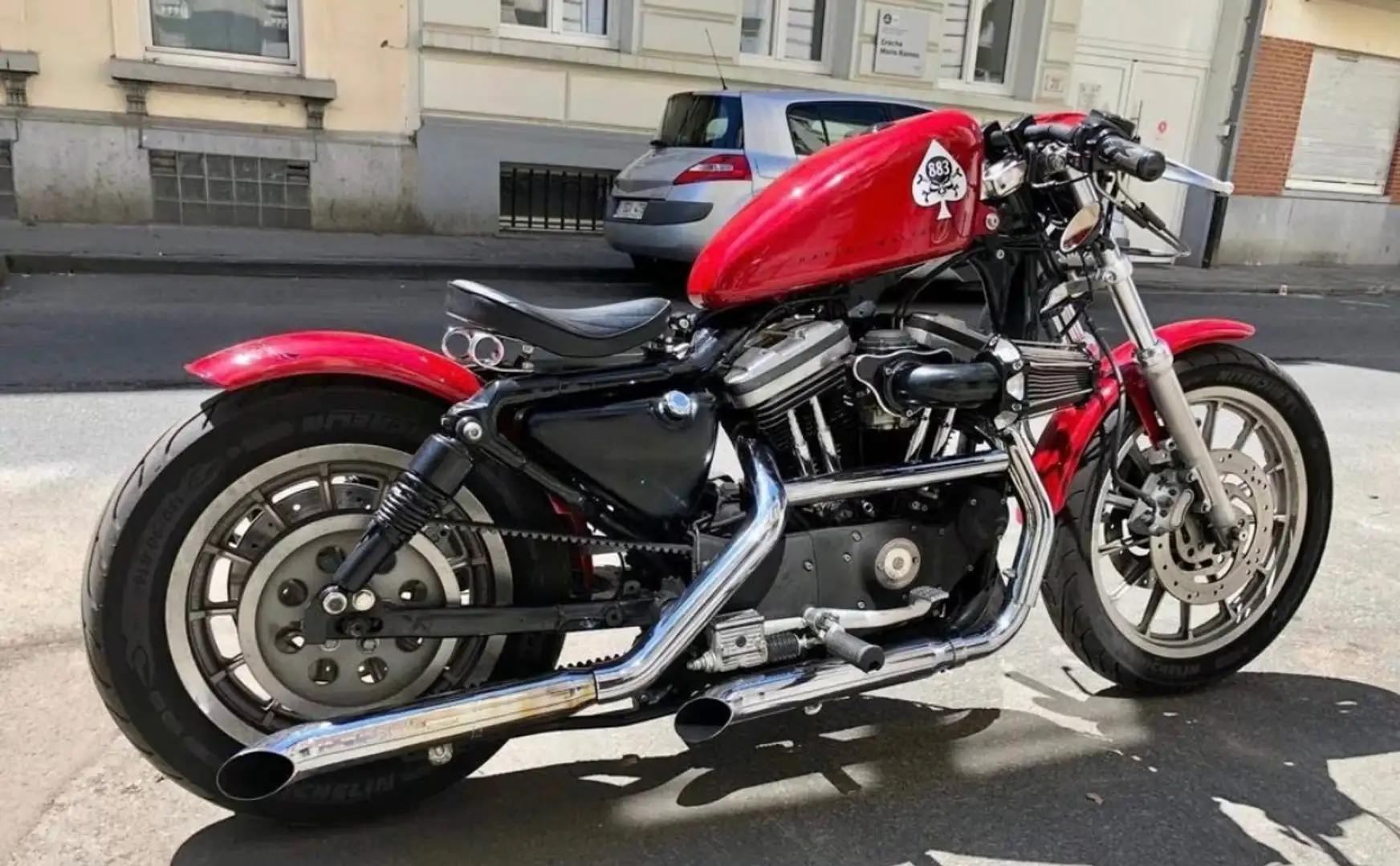 Harley-Davidson Iron 883 Sportster Červená - 1