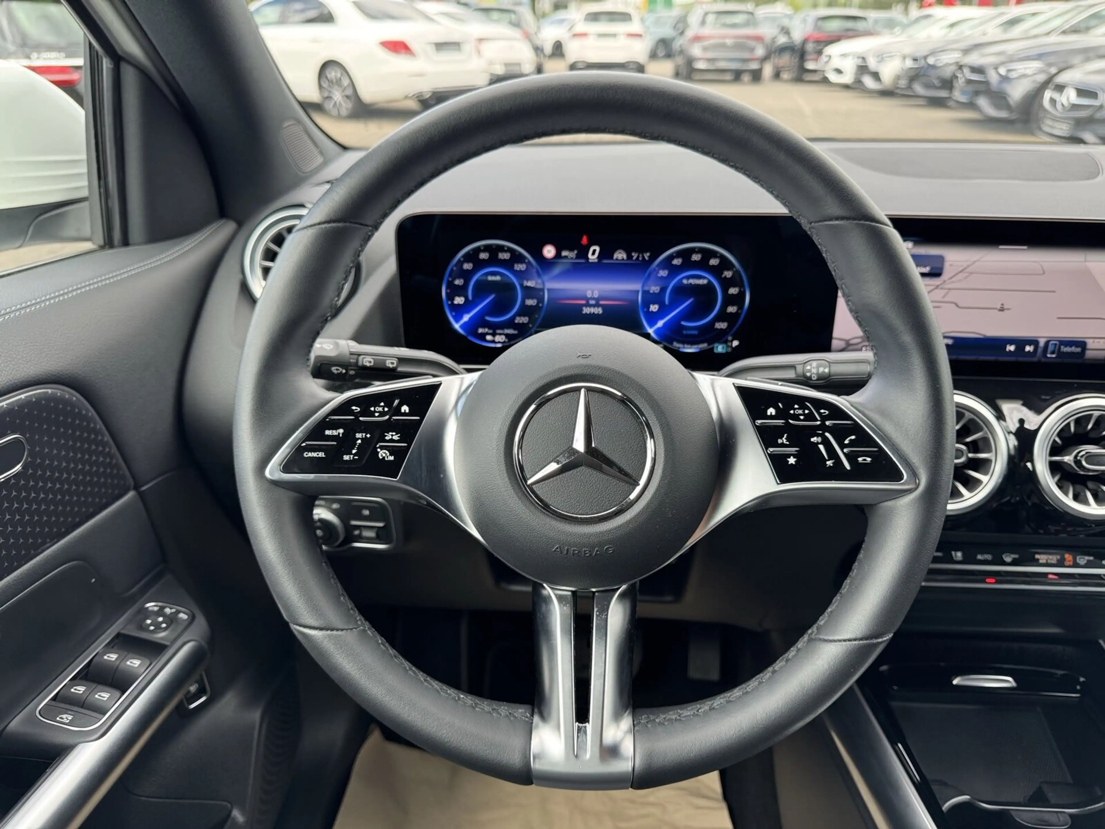 Mercedes-Benz EQA 250 EQA 250+ PROGR. NAVI+AHK+DISTR+LED+KAMERA+EASY-P — photo 13