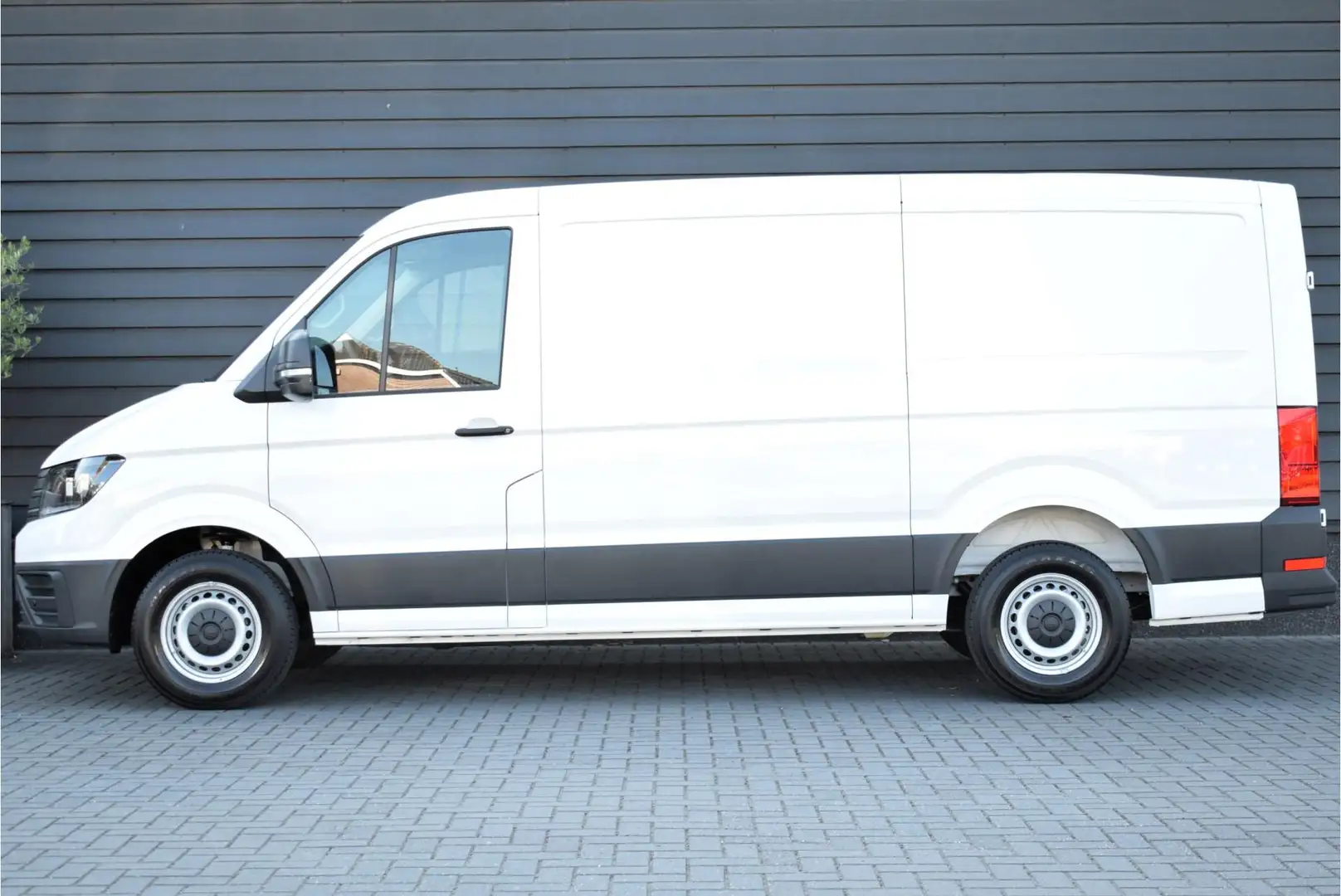 Volkswagen Crafter Facelift 35 2.0 TDI 140pk H6 L3H2 Comfortline App- Blanco - 2