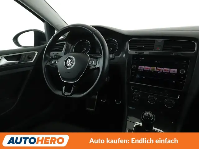 Volkswagen Golf view 13