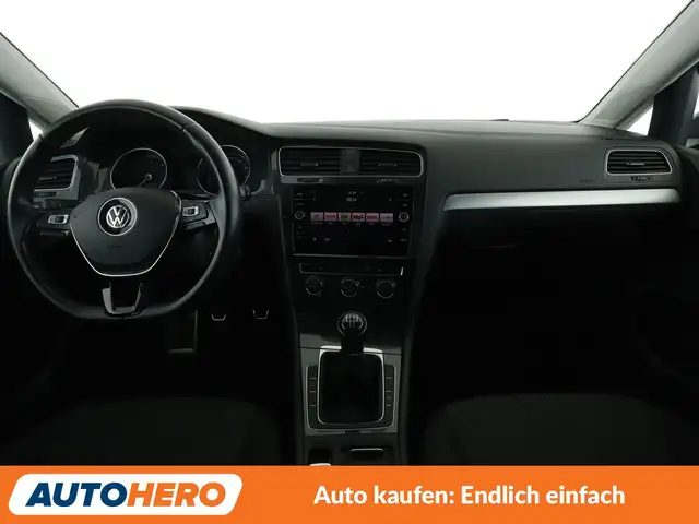 Volkswagen Golf view 12