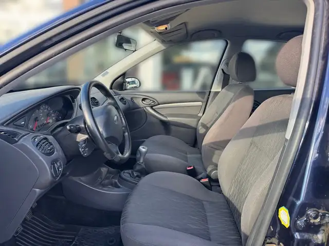 Ford Focus view 7