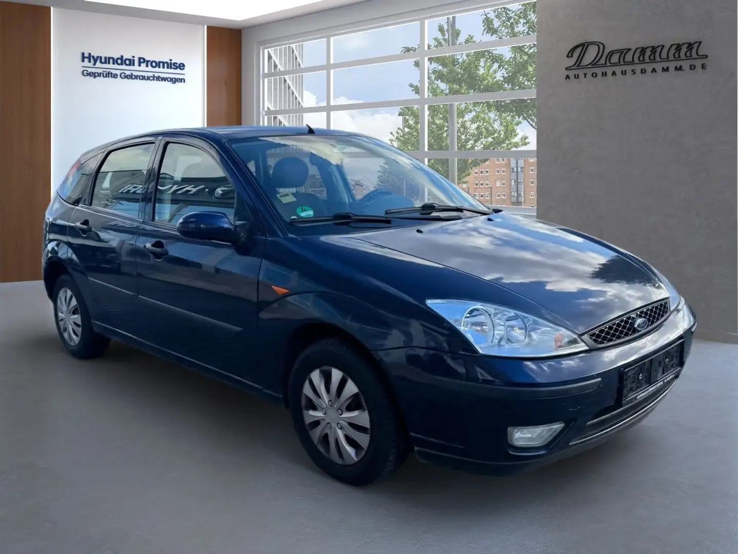 Ford Focus Blau - 2
