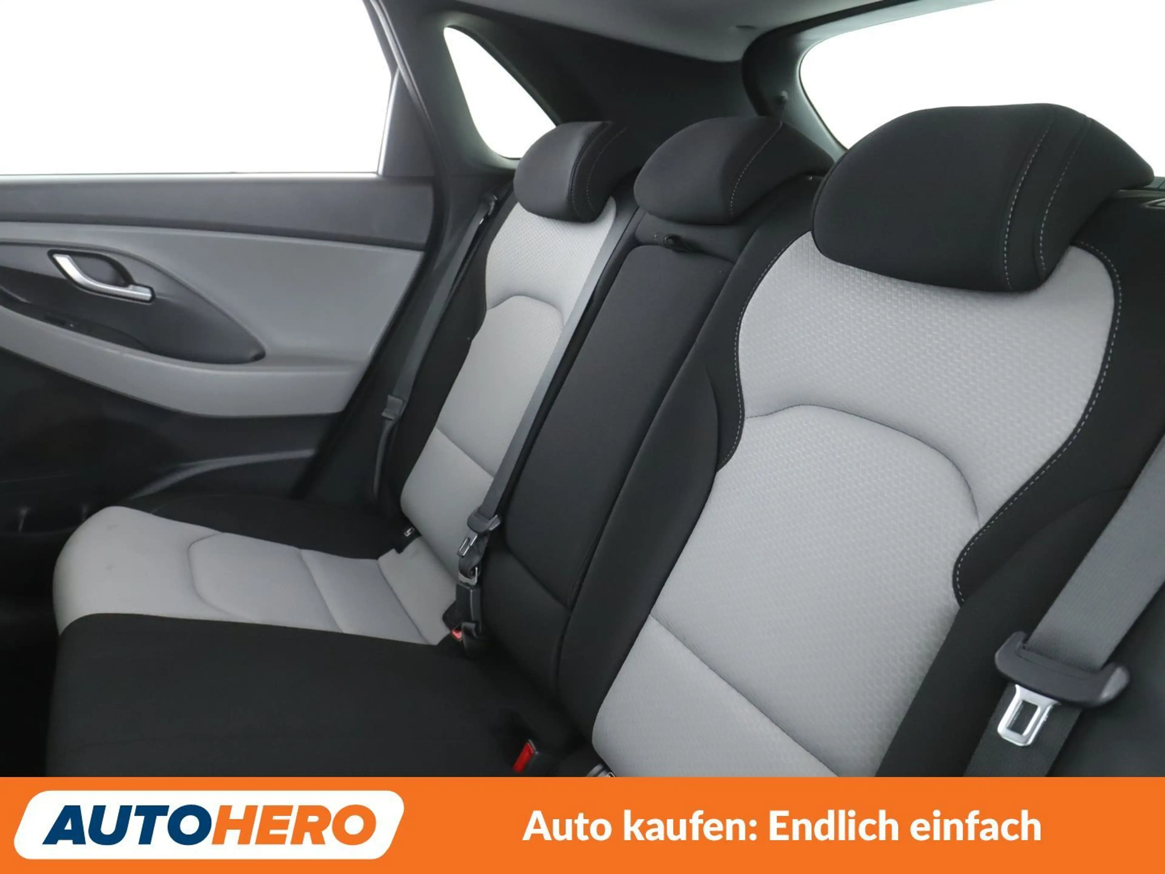 Hyundai i30 1.0 TGDI Trend — photo 14