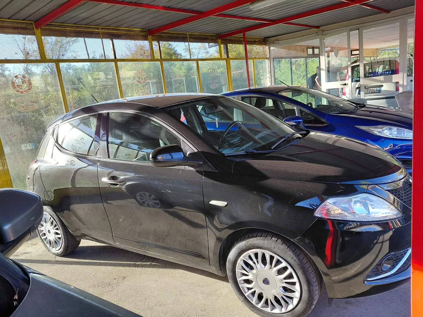 Lancia Ypsilon Ypsilon III 2015 1.2 Platinum 69cv Nero - 2