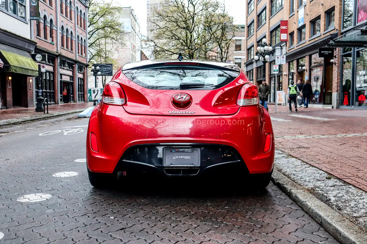 Hyundai VELOSTER снимка Hyundai VELOSTER