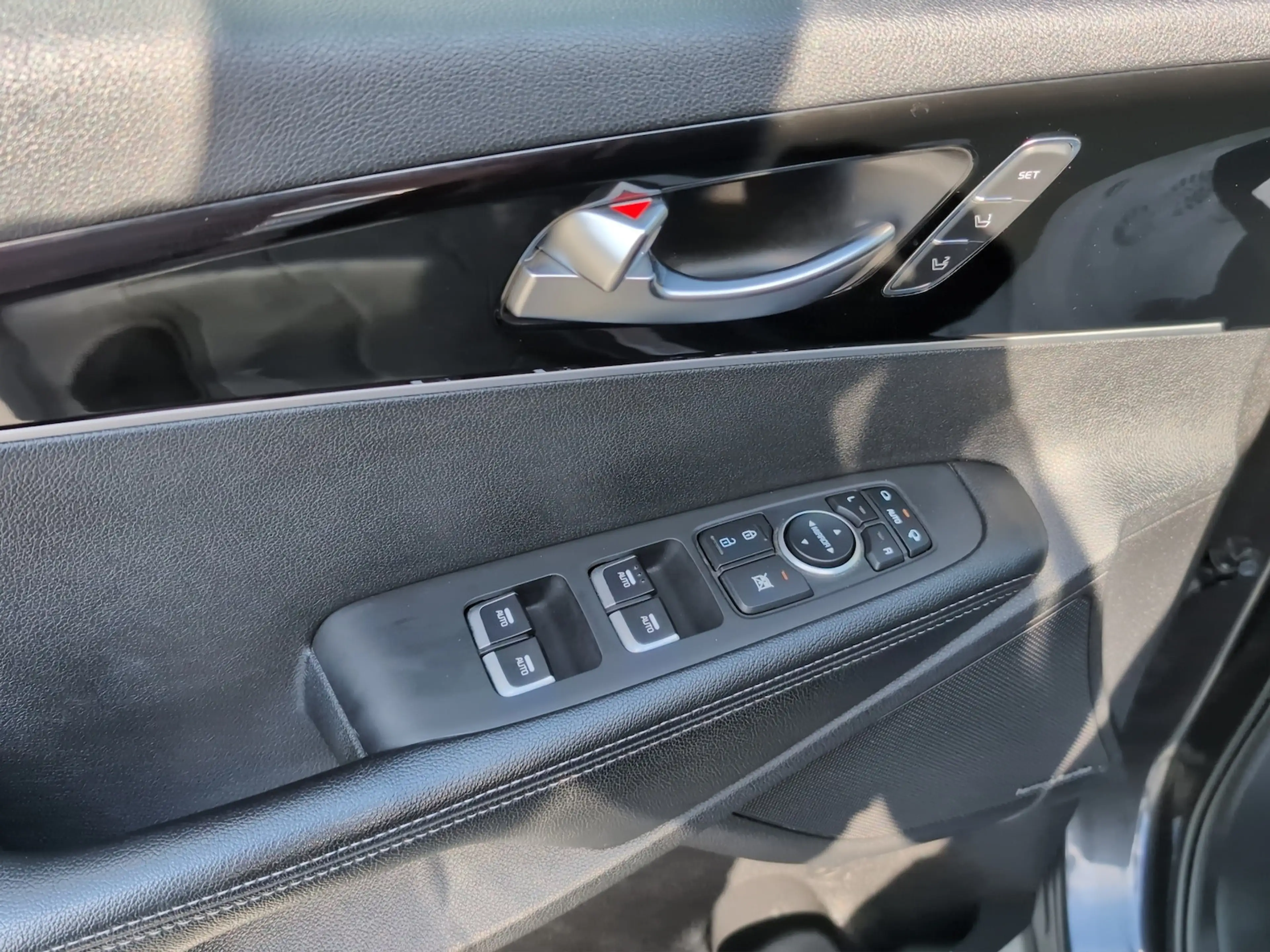 Kia Sorento Platinum Edition 4WD *VOLL*VOLL* — photo 8