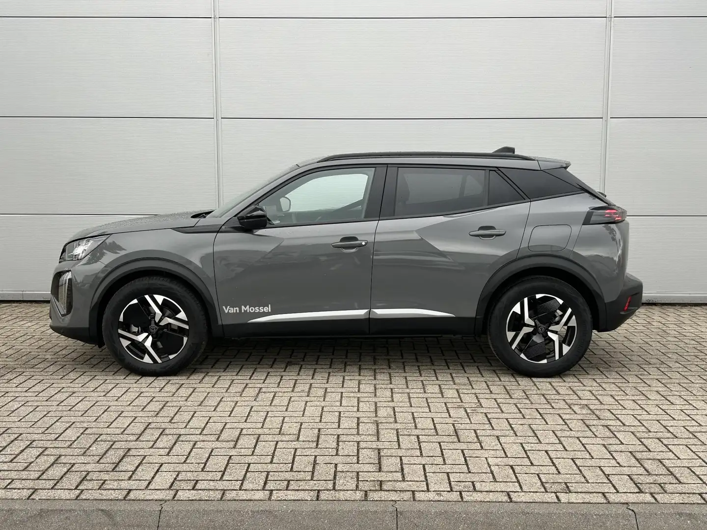Peugeot 2008 1.2 Hybrid 145 Allure | Parkeersensoren | Cruise C Grijs - 2
